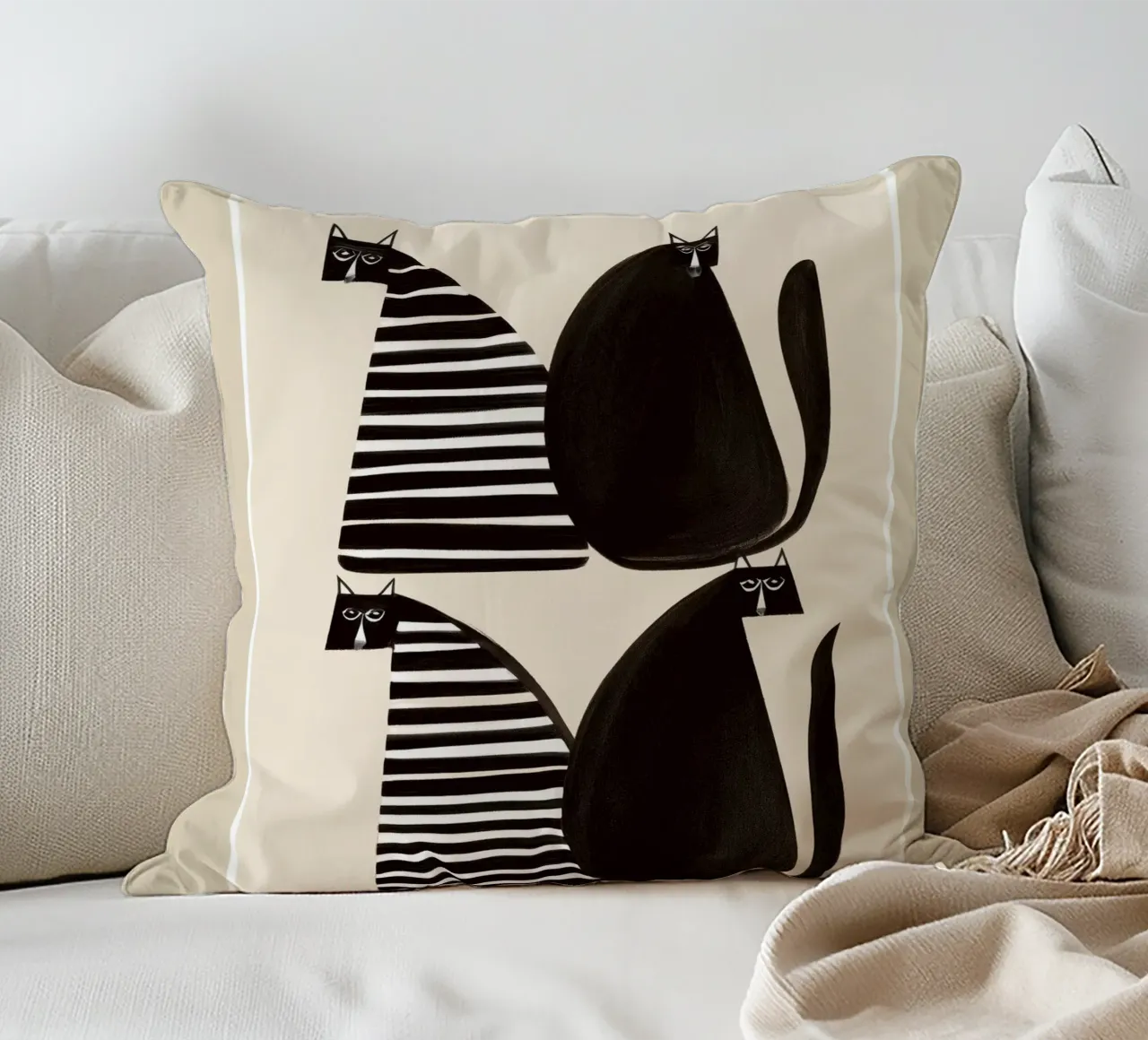 Minimalist Cats in Black and White cuscino da cityart