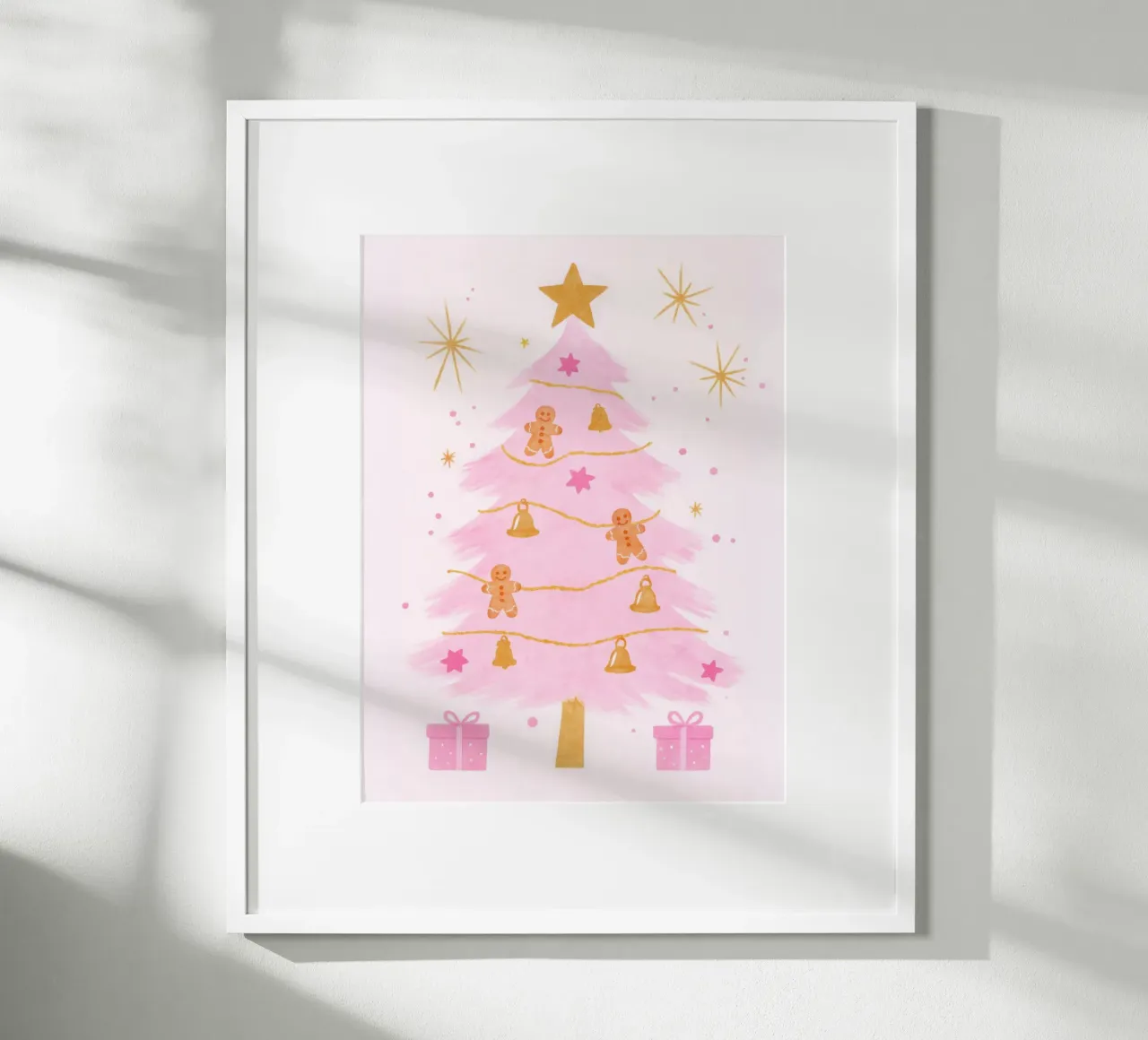Preppy Coquette Albero di Natale rosa Stelle di pan di zenzero poster con telaio in legno da Gentle Echoes Art