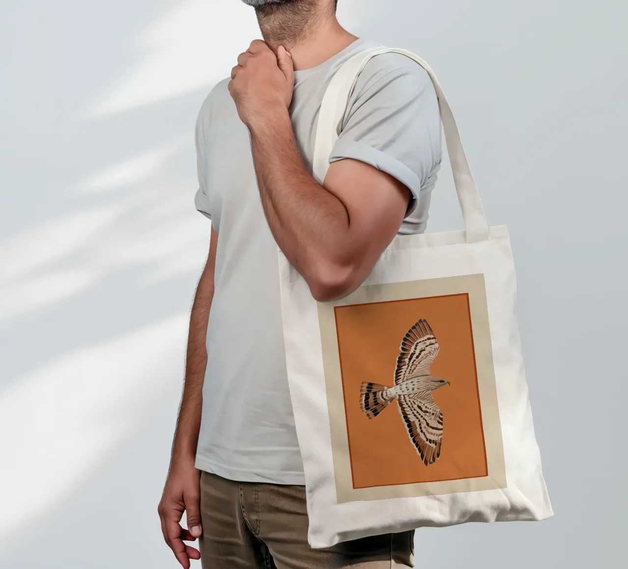 Hawk in Still Flight borsa in juta da cityart
