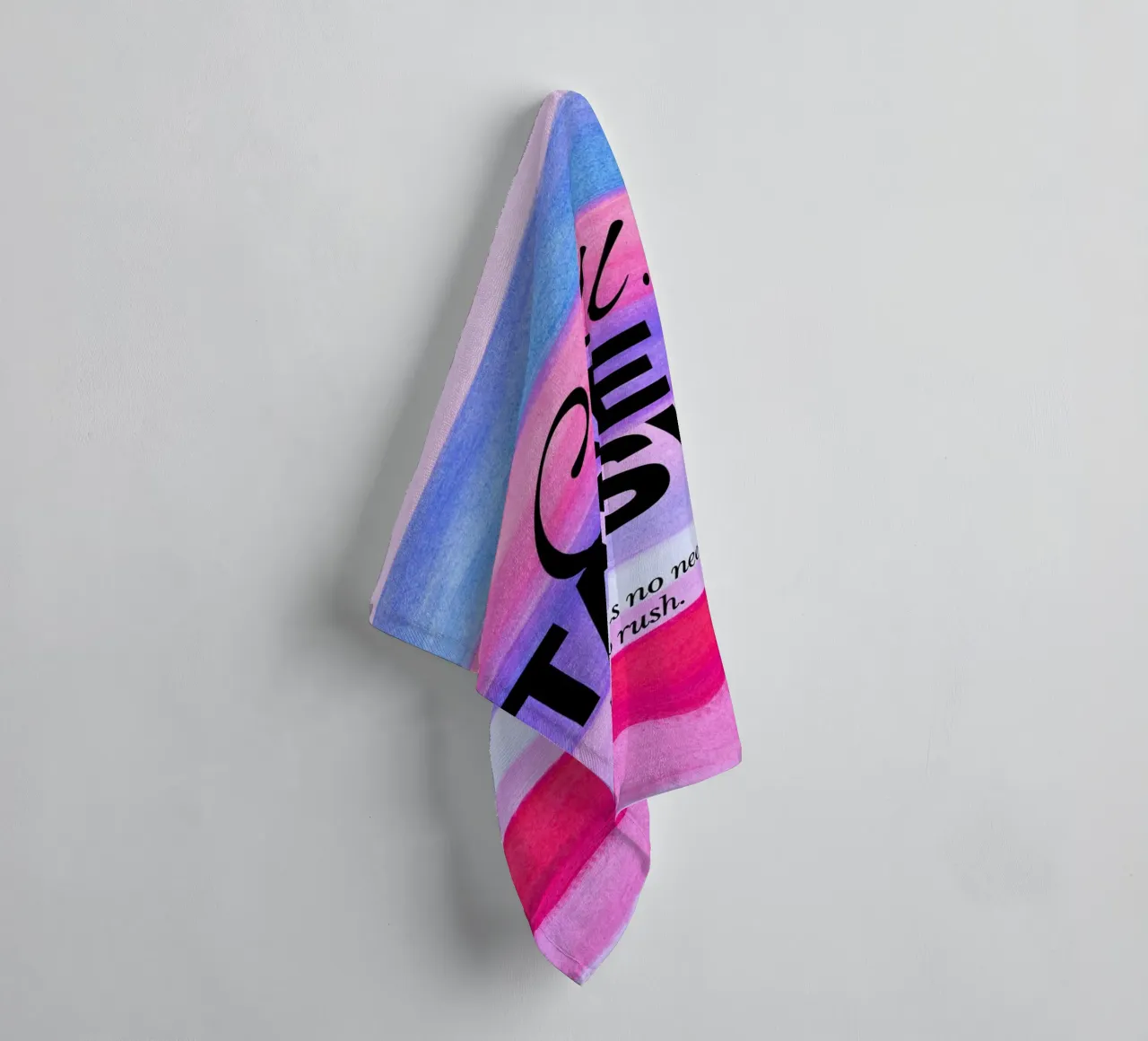 "Rilassati. Take It Easy". Stampa a righe acquerellate asciugamano da bagno da homdeco