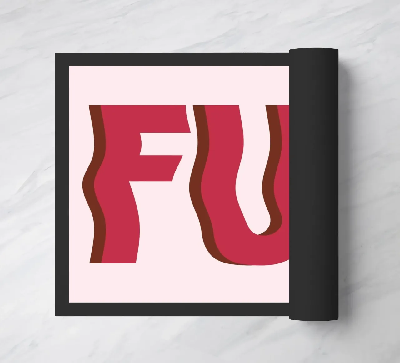 FUN. Bold Wavy Red Typographic Minimalist Print (Typographie rouge audacieuse et ondulée) paillasson de homdeco
