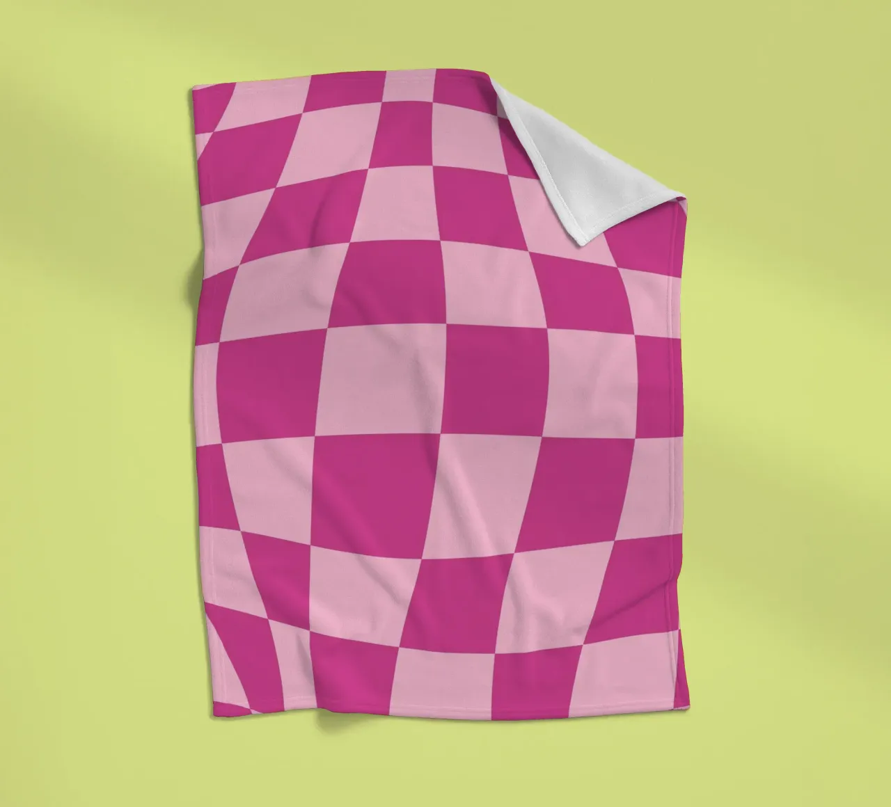 Wavy Pink Checkered Pattern Retro Aesthetic Print fleece blanket by homdeco