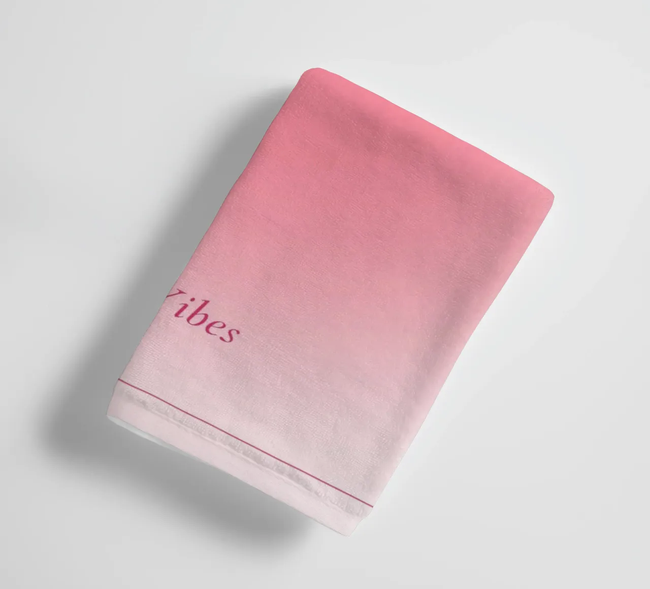 Good Vibes Aura: Helderroze Verloop Esthetische Print badhanddoek van homdeco