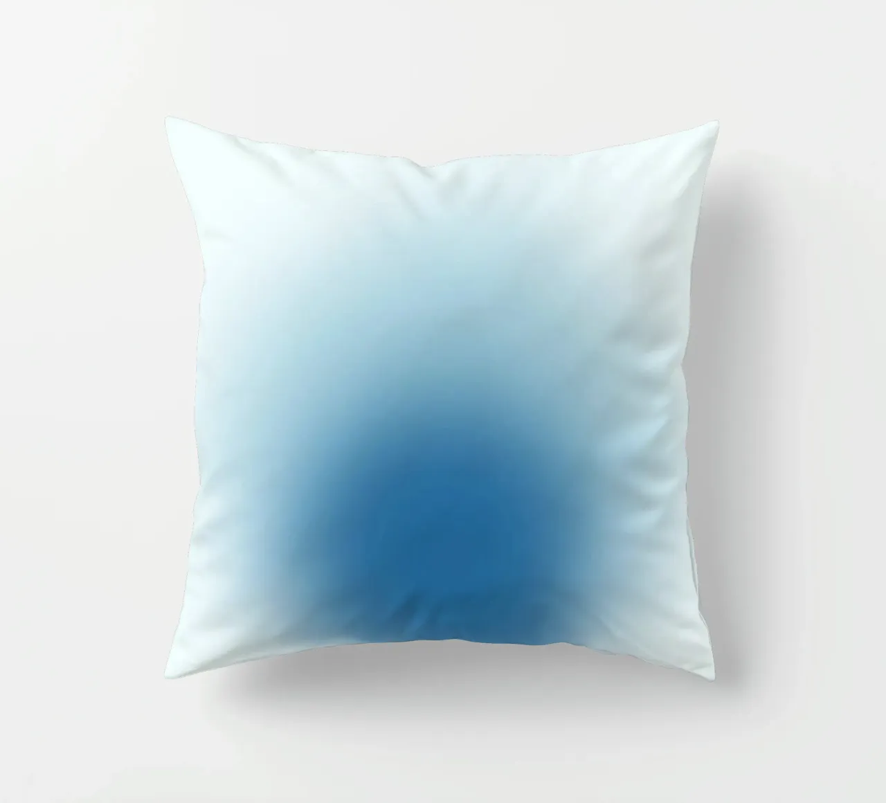 Ocean Aura: Diep Blauw Gradiënt Abstracte Kunstdruk kussen van homdeco