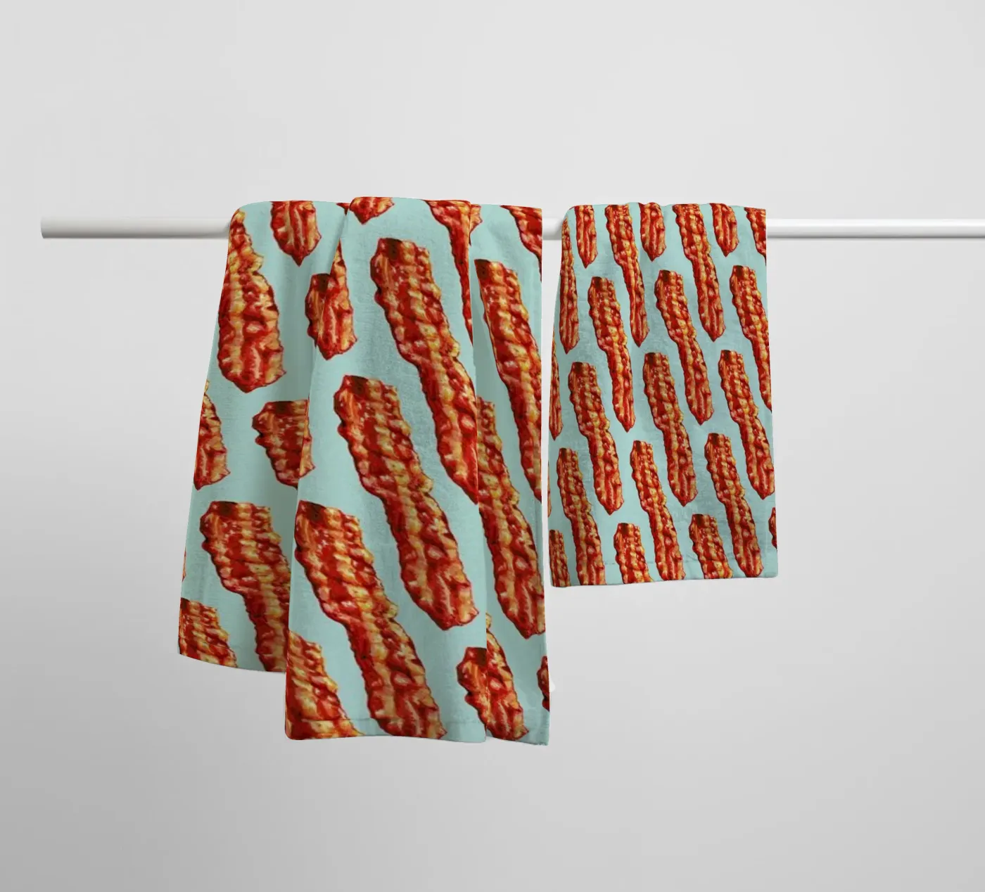 Bacon Pattern asciugamano da bagno da Kelly Gilleran