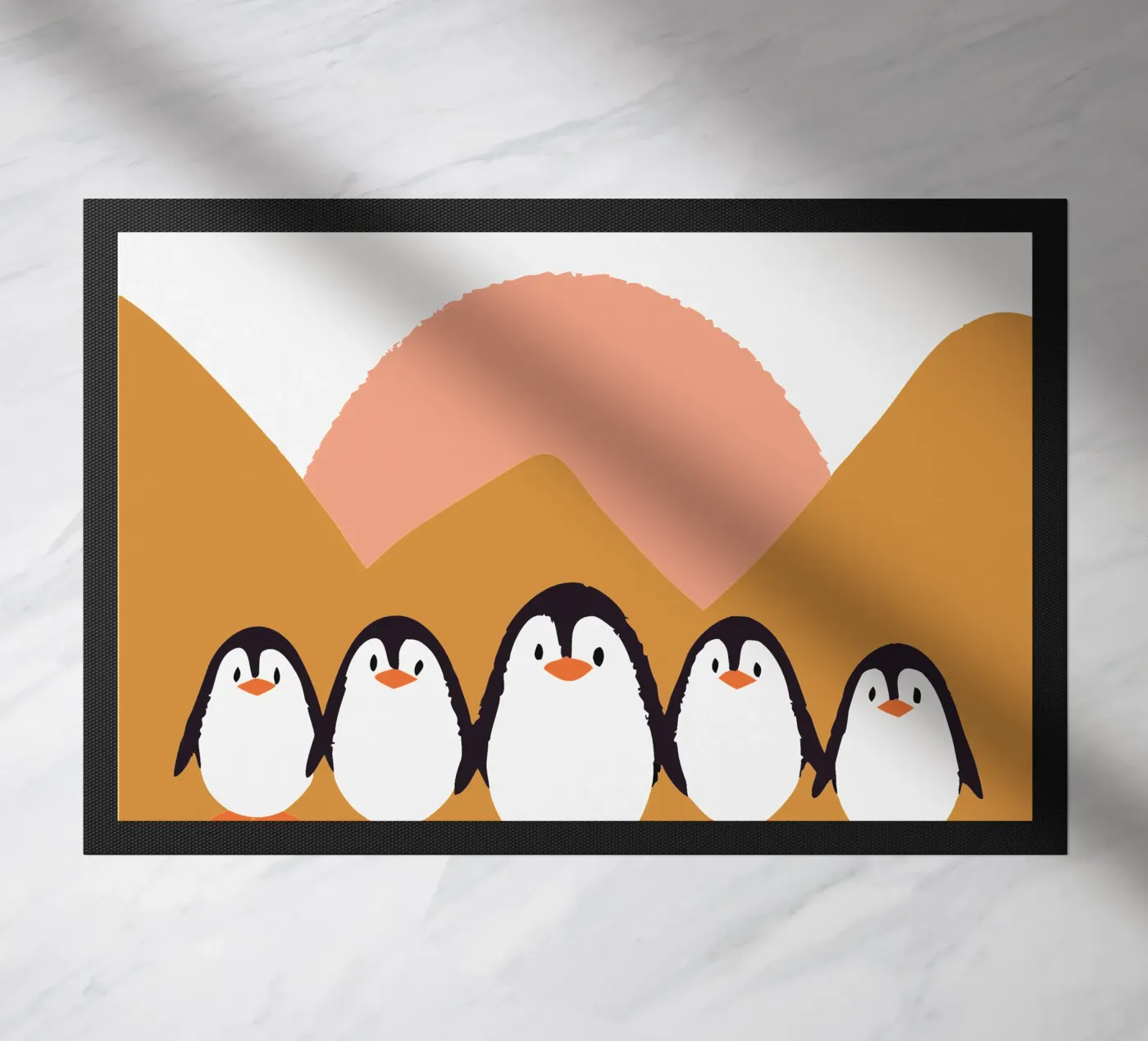 Five Penguins Fußmatte von TRENDY POSTER SHOP
