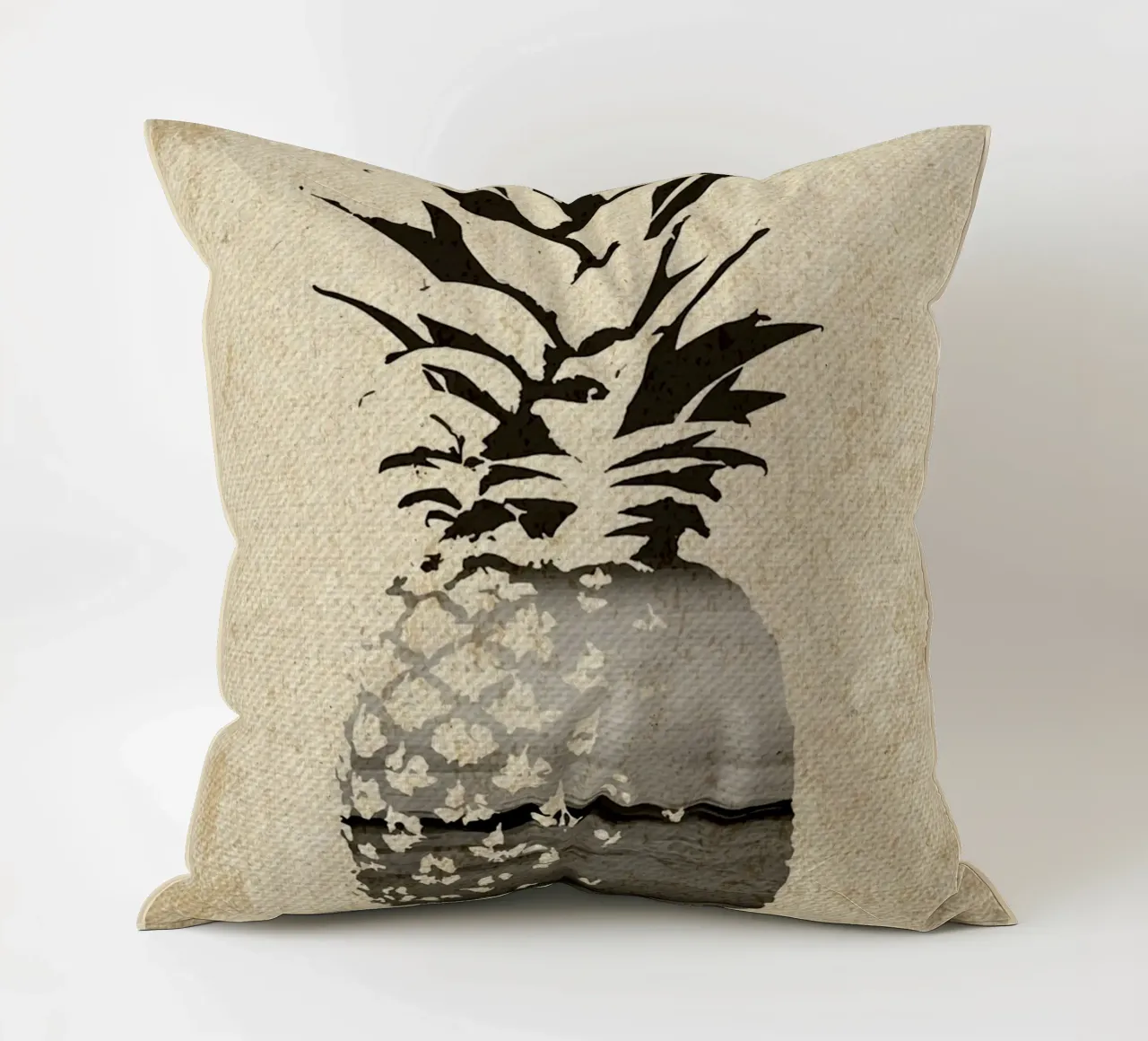 Silhouette di spiaggia con ananas cuscino da Food And Kitchen