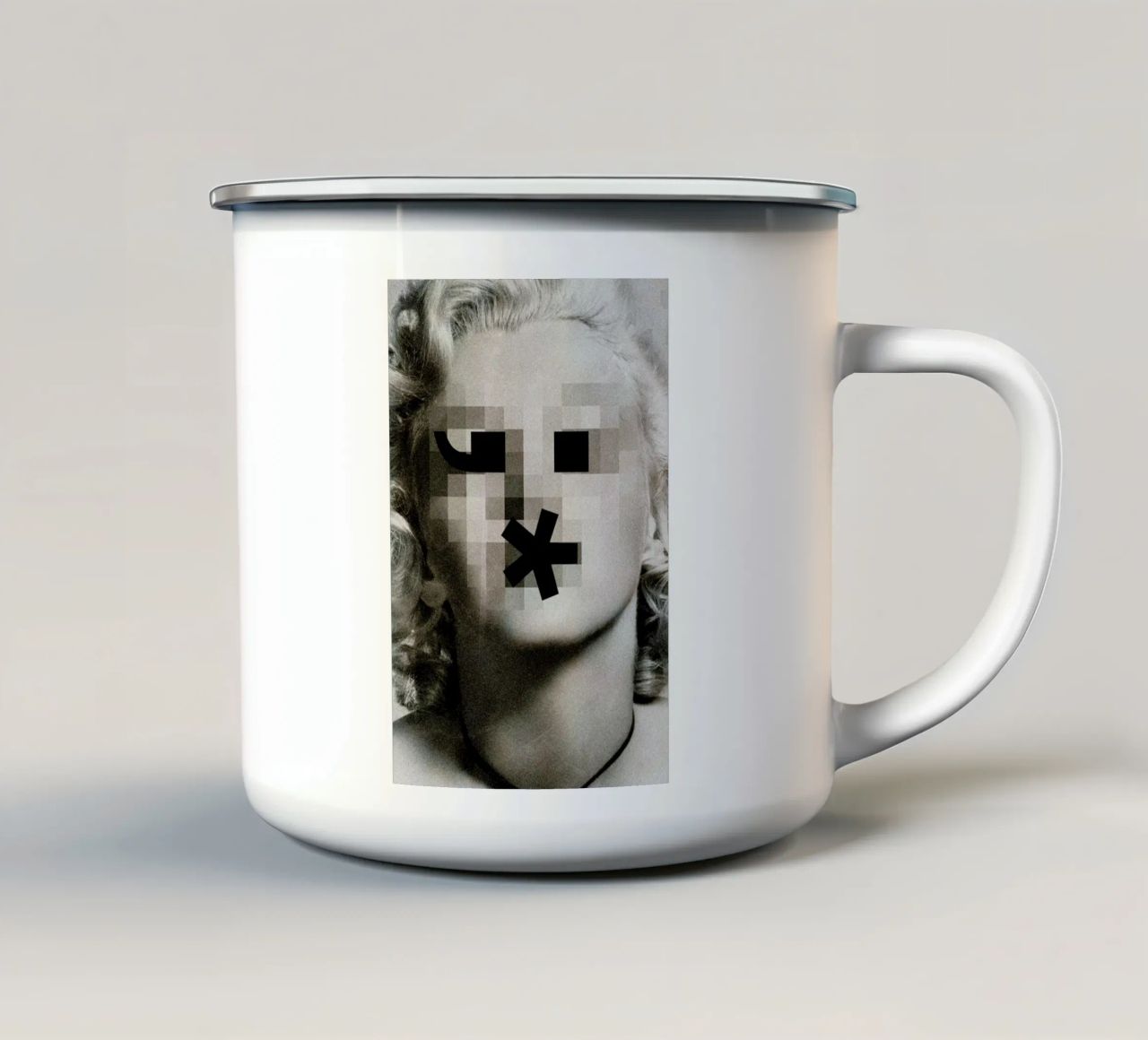 Retro Pop Emoticons Marilyn Emaille Tasse von Butcher Billy