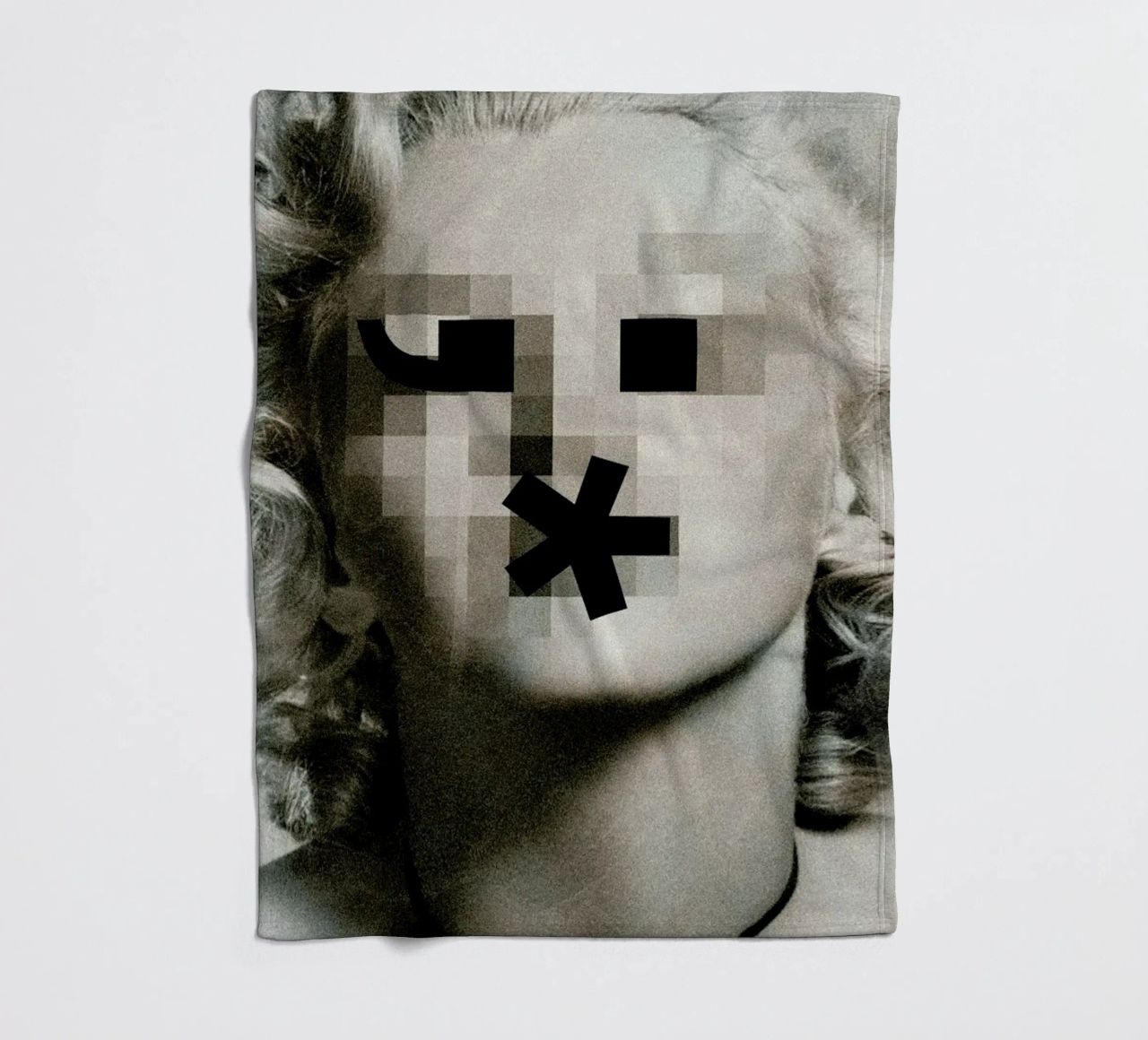 Retro Pop Emoticons Marilyn Fleecedecke von Butcher Billy