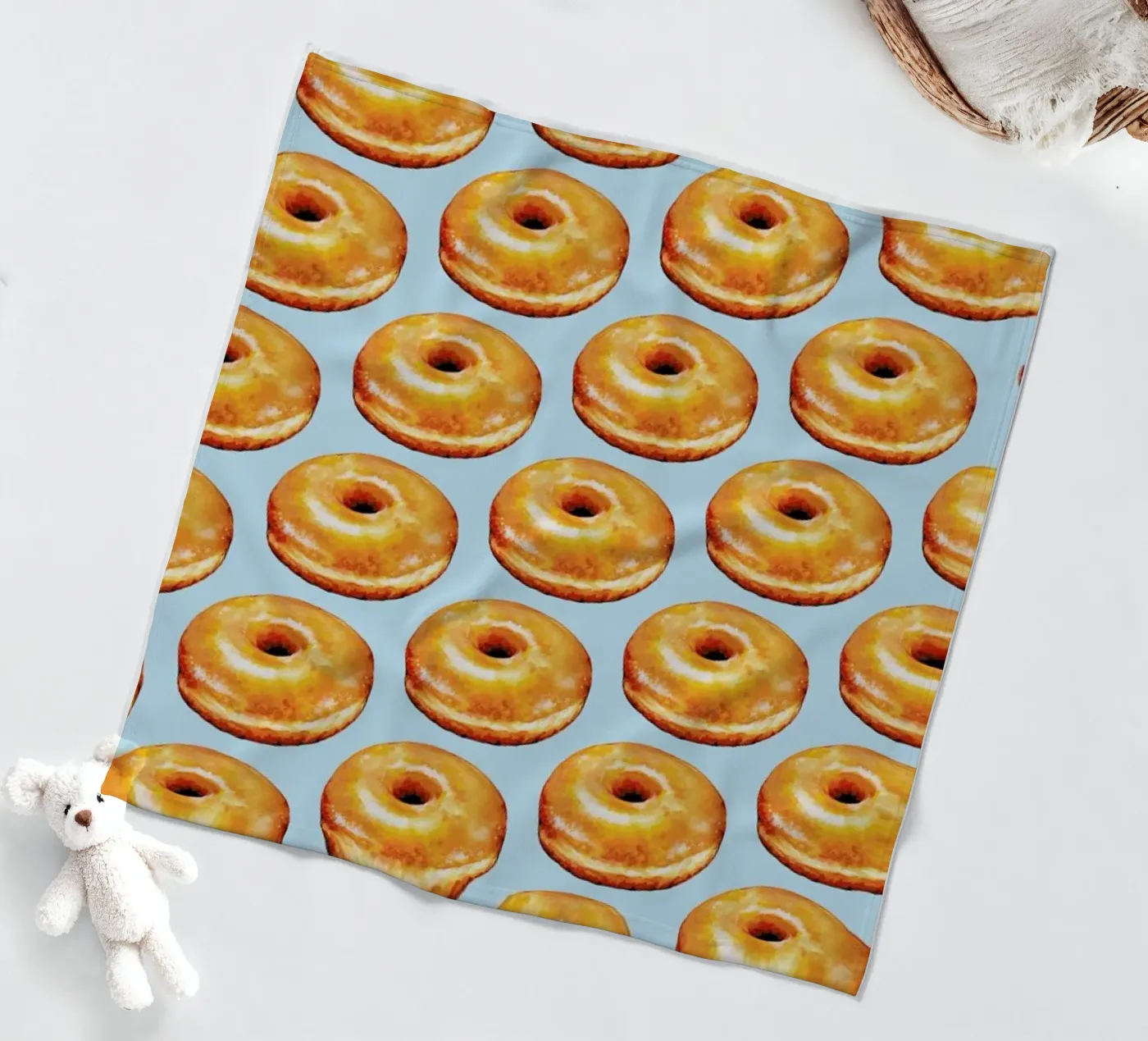 Glazed Doughnut Pattern Fleecedecke von Kelly Gilleran