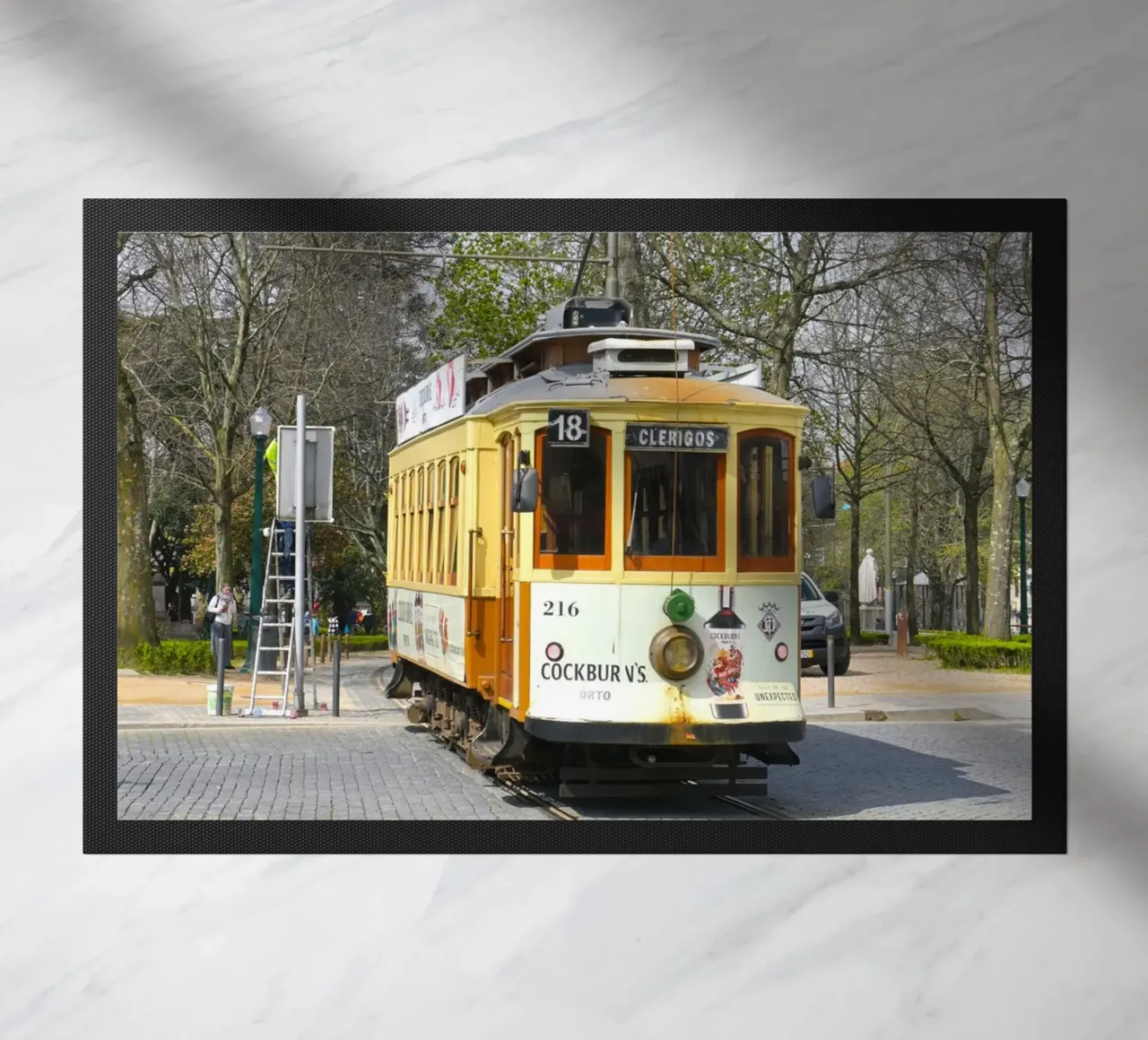Tram giallo d'epoca a Porto zerbino da byrieneke