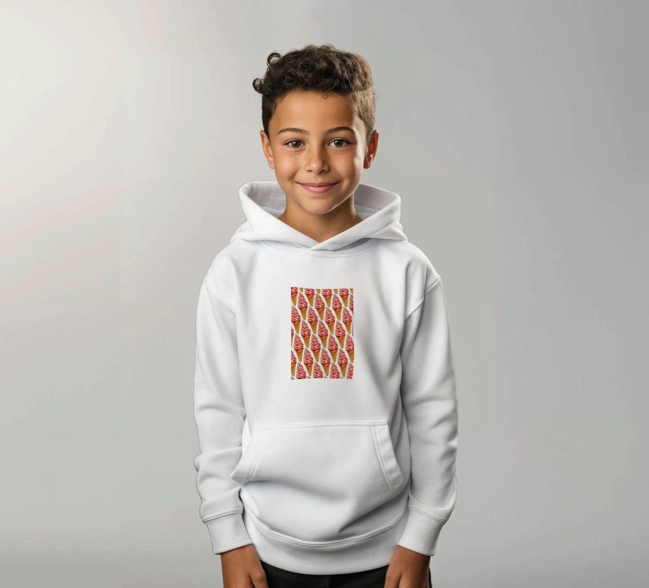 Strawberry Soft Serve Pattern felpa bambino con cappuccio da Kelly Gilleran