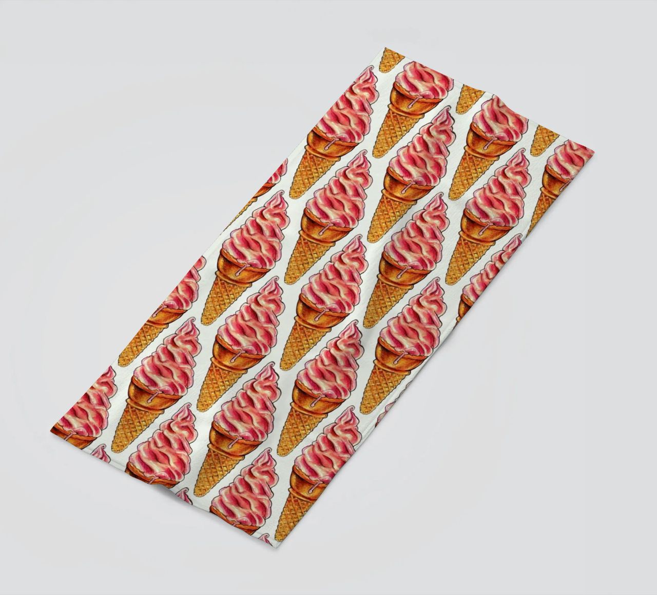 Strawberry Soft Serve Pattern telo mare da Kelly Gilleran