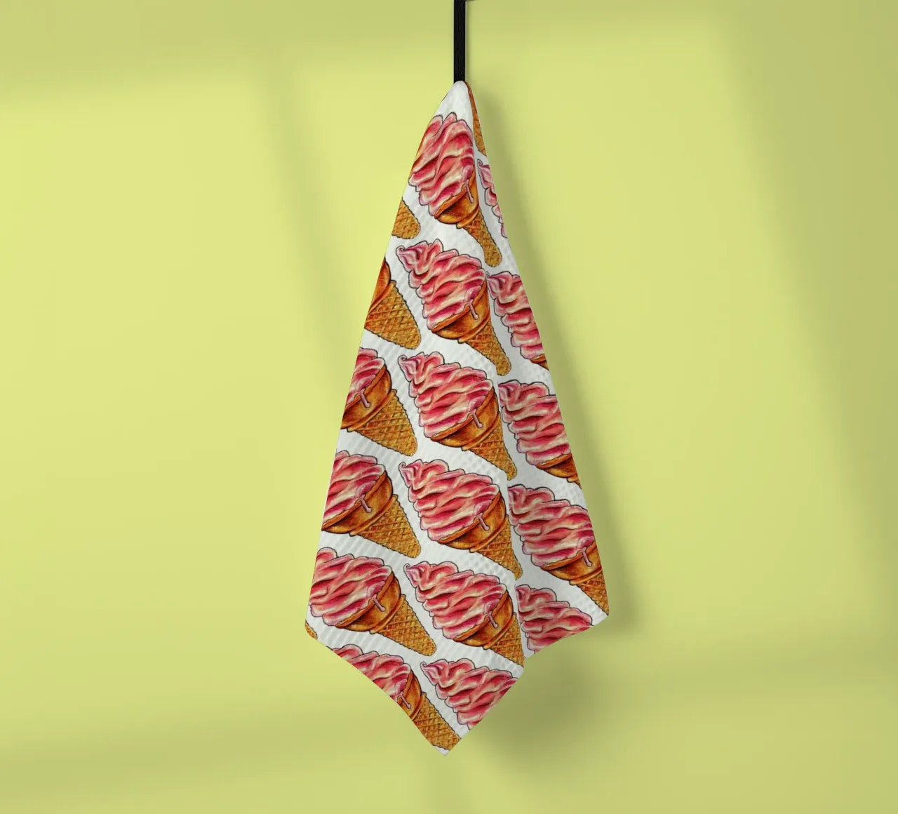 Strawberry Soft Serve Pattern Geschirrtuch von Kelly Gilleran