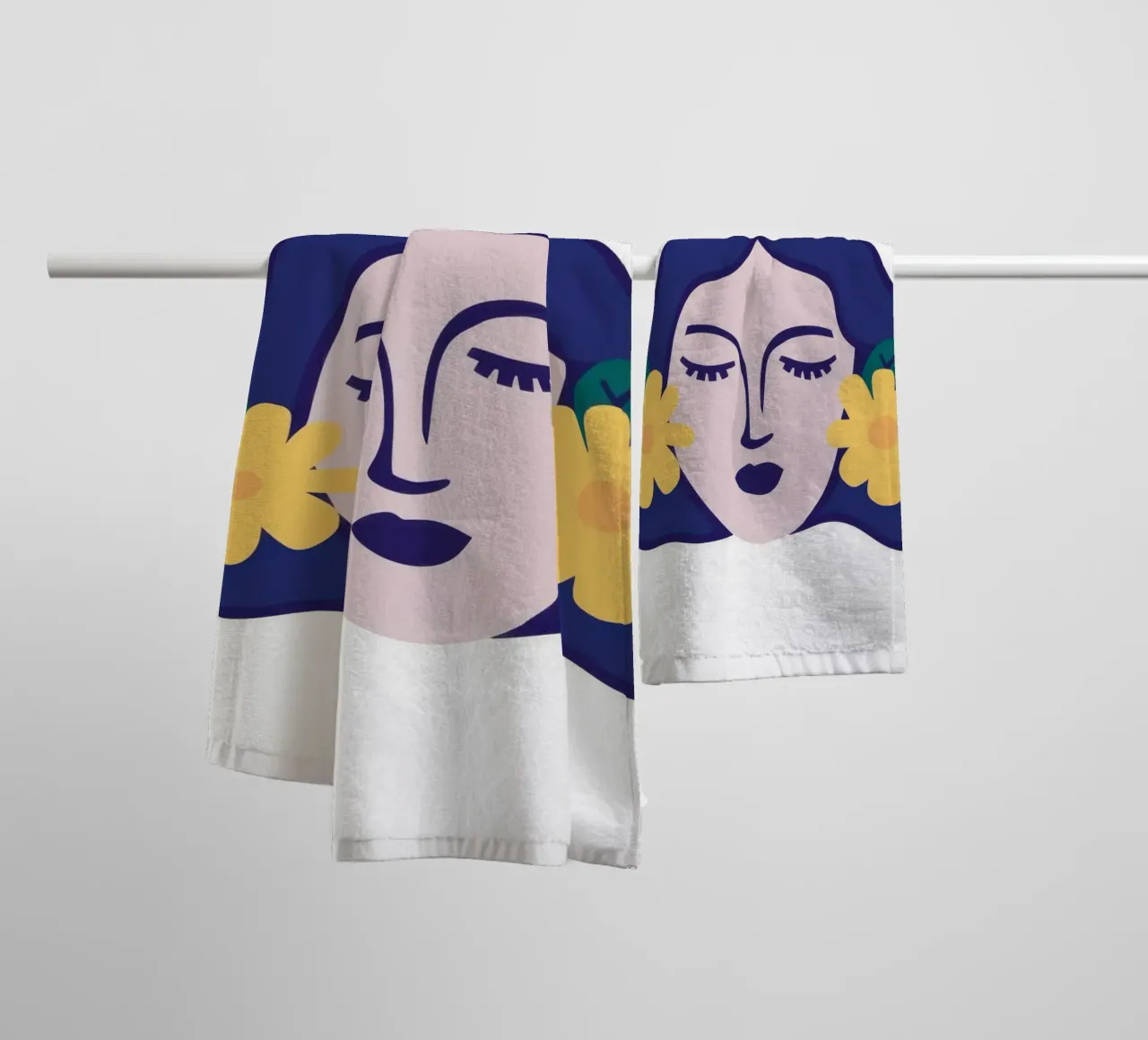 Azure Droombloesems badhanddoek van Rain Balance