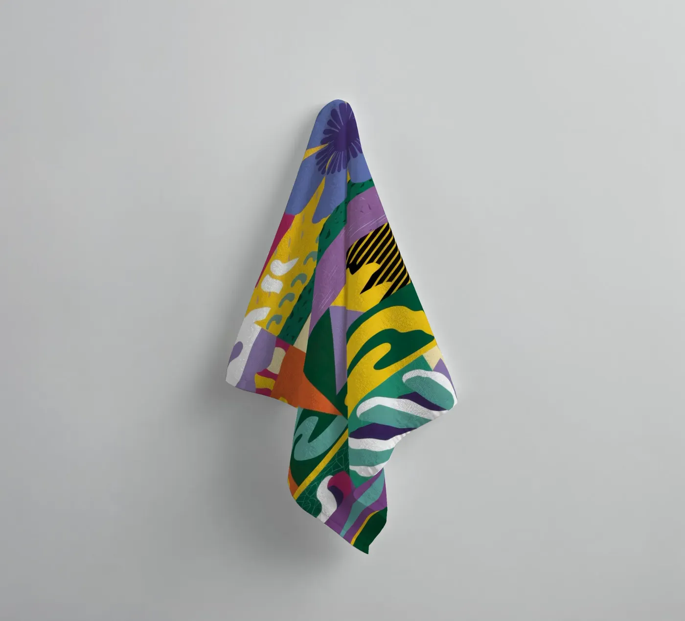 Patchwork Pattern Play Handtuch von Monuments Fire