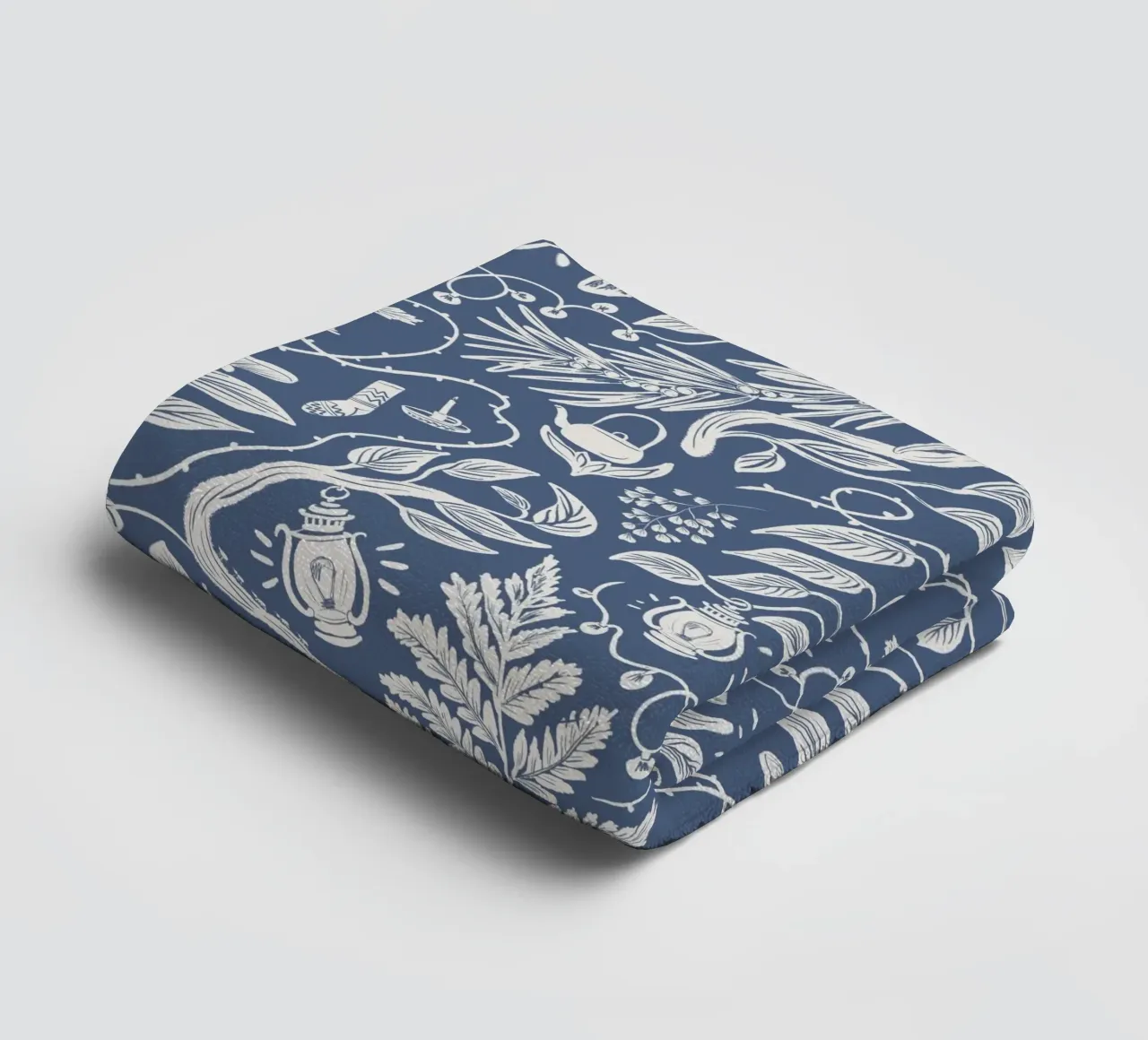 Cabincore Blue Forest Garden asciugamano da bagno da anisillustration