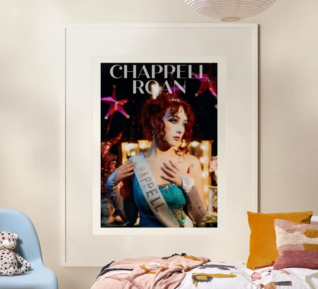 Miglior musical Chappell Roan poster con telaio in plastica da ardala guller