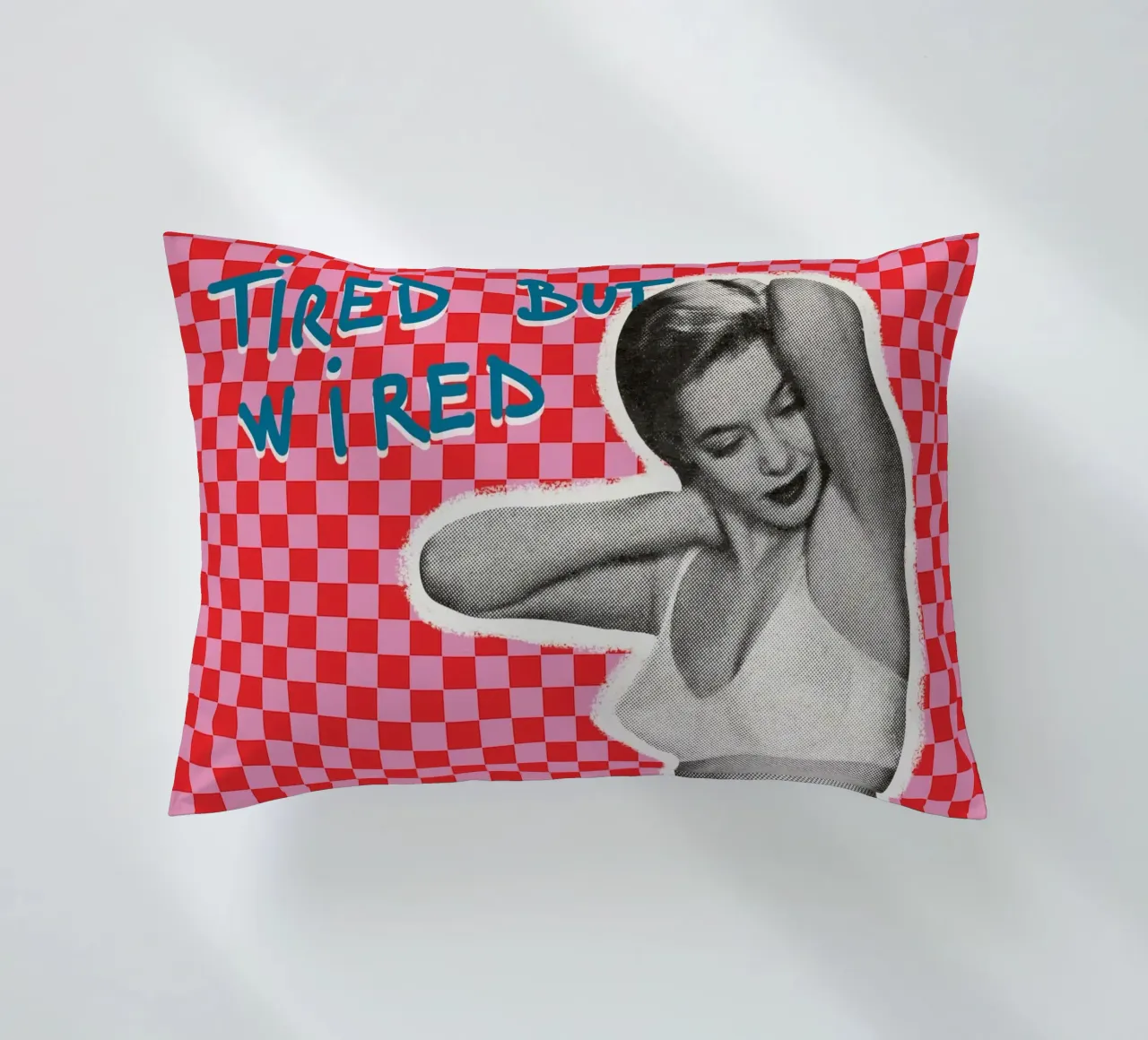Tired but Wired cuscino da MsGonzalez