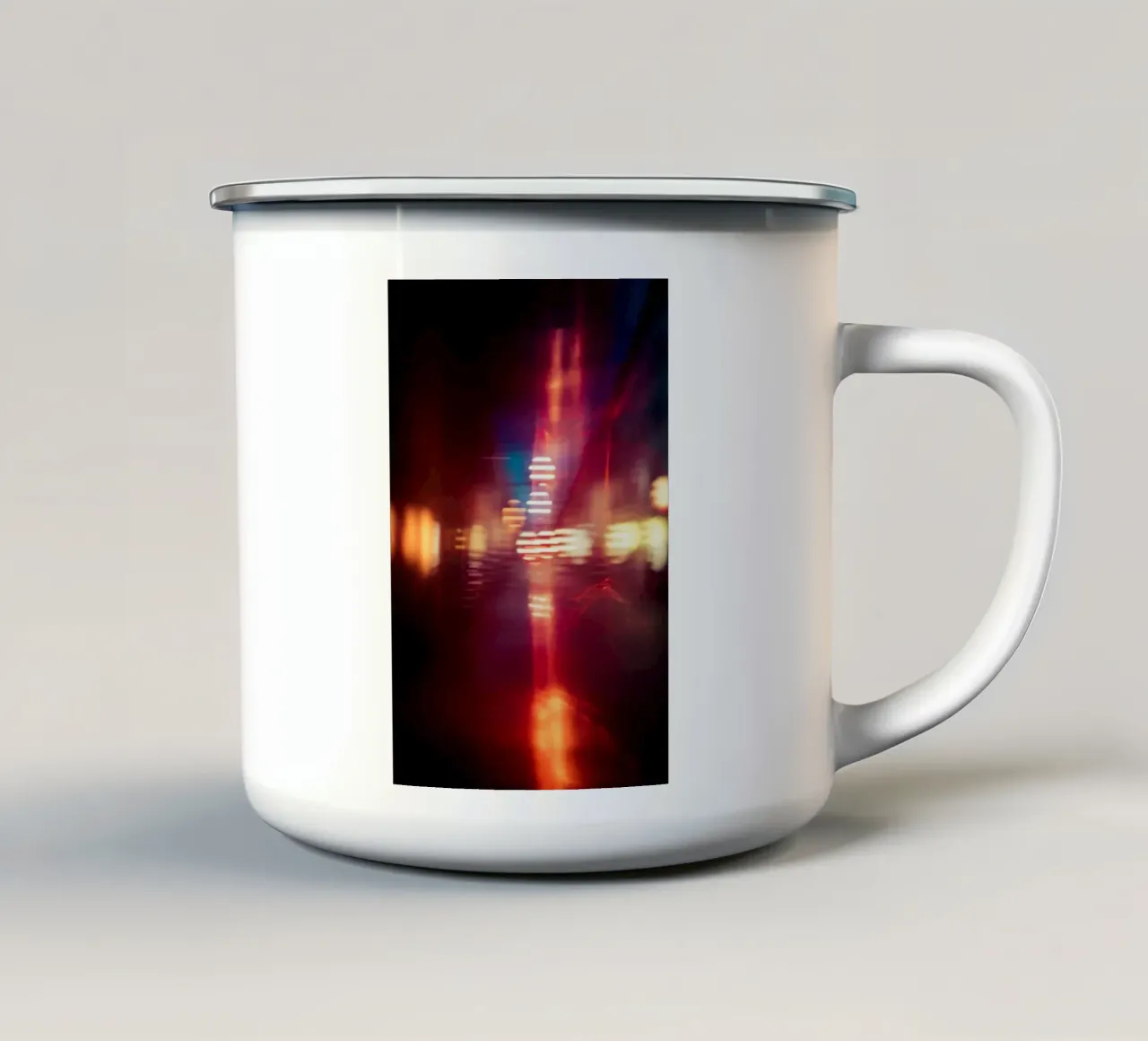 City Light four tazza in smalto da Flo Klein