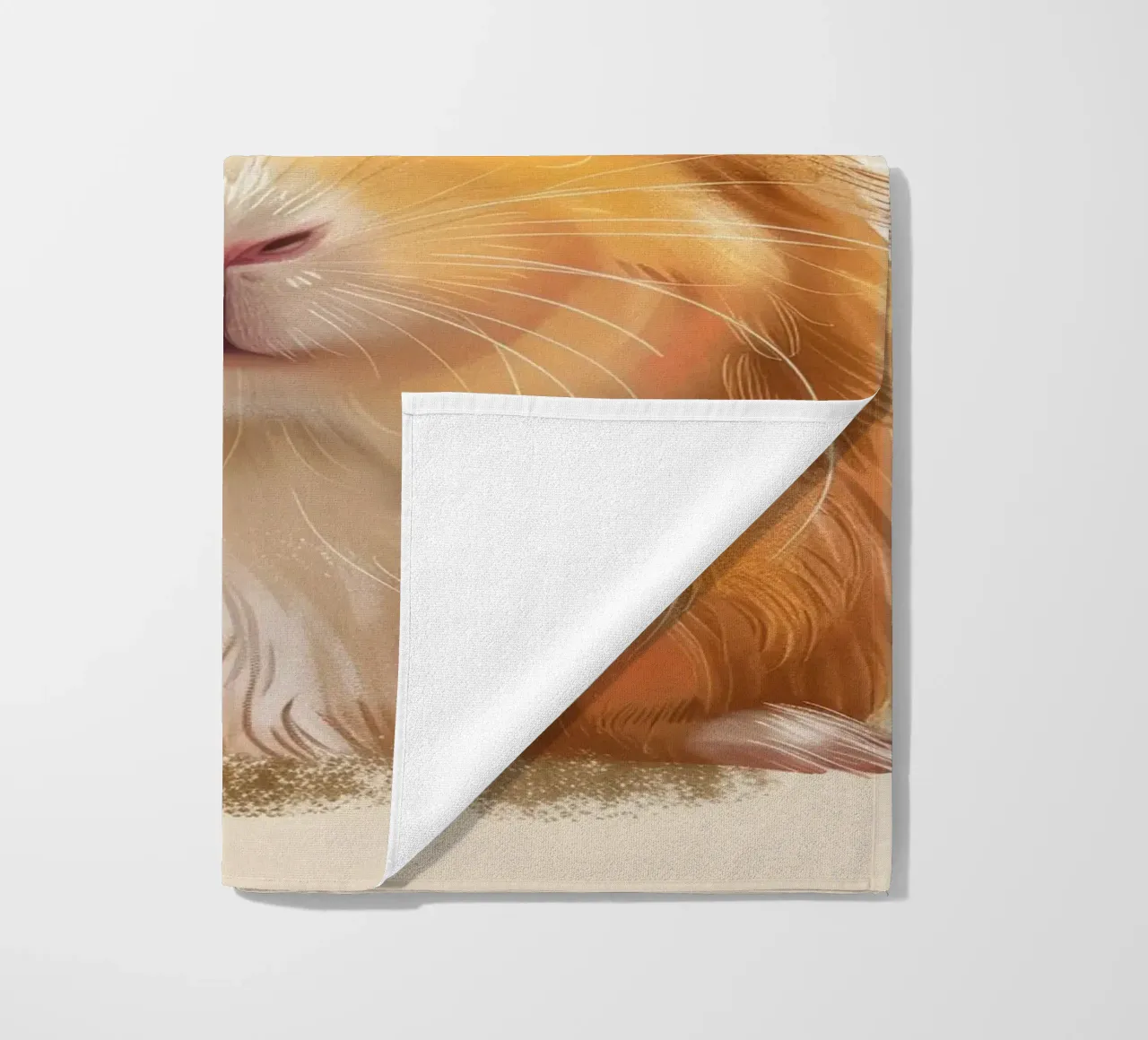 Simpatico porcellino d'India con un cappello arancione telo mare da DesignDoodle
