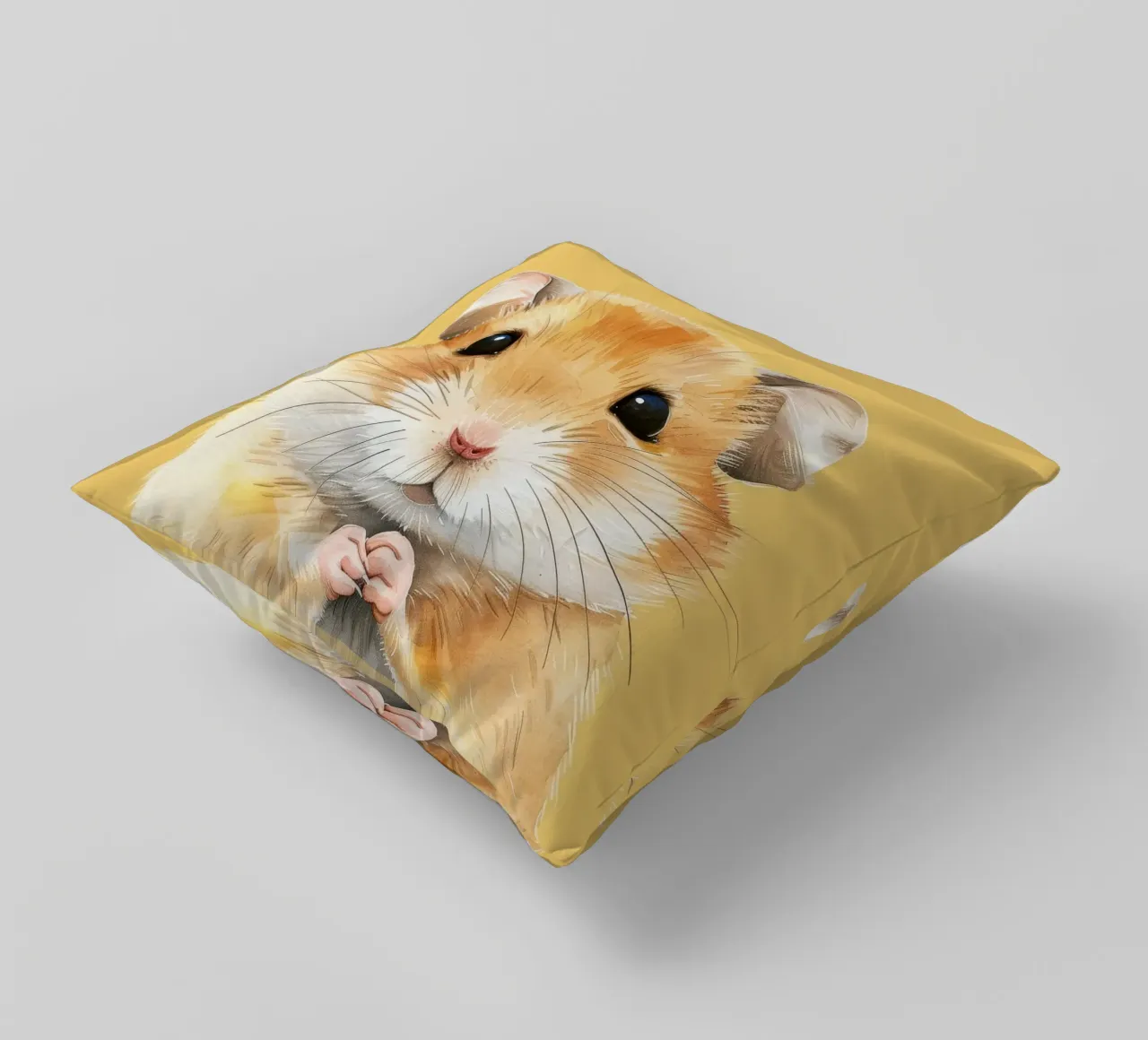 Simpatico criceto dalla soffice pelliccia dorata che tiene le piccole zampe in mano cuscino da DesignDoodle