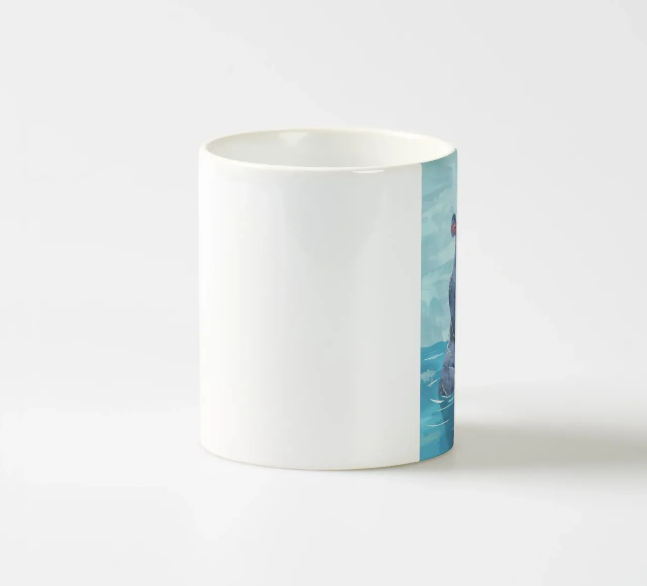 Ippopotamo felice che si gode un momento di gioco nell'acqua limpida tazza in ceramica da DesignDoodle