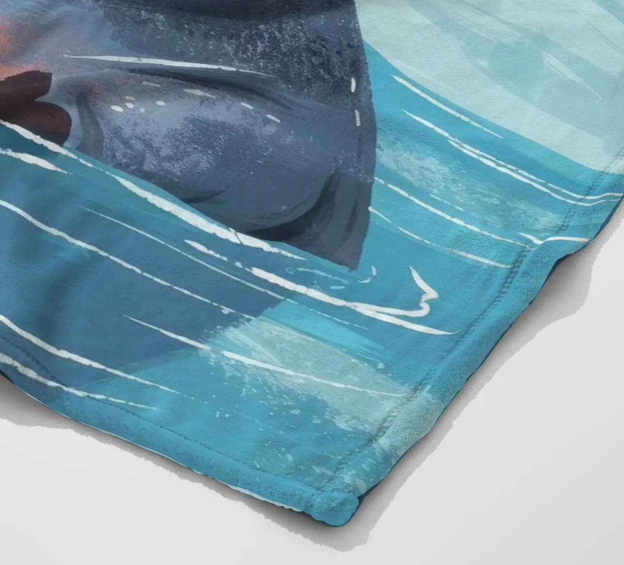 Ippopotamo felice che si gode un momento di gioco nell'acqua limpida coperta in pile da DesignDoodle