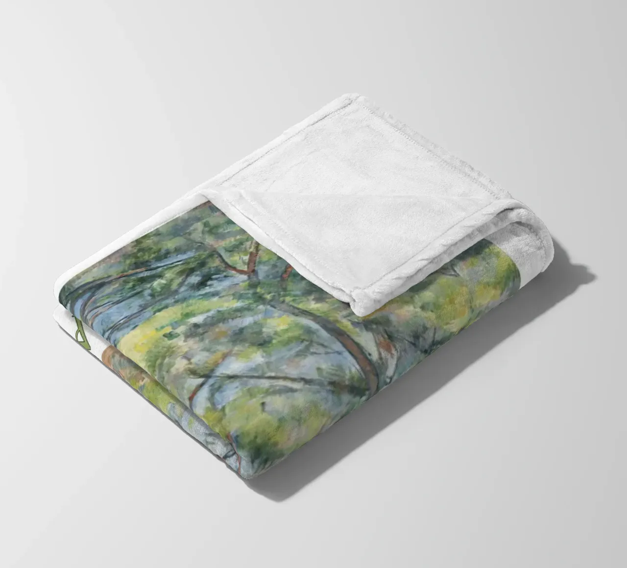 alberi imponenti nella foresta coperta in pile da rewin shop