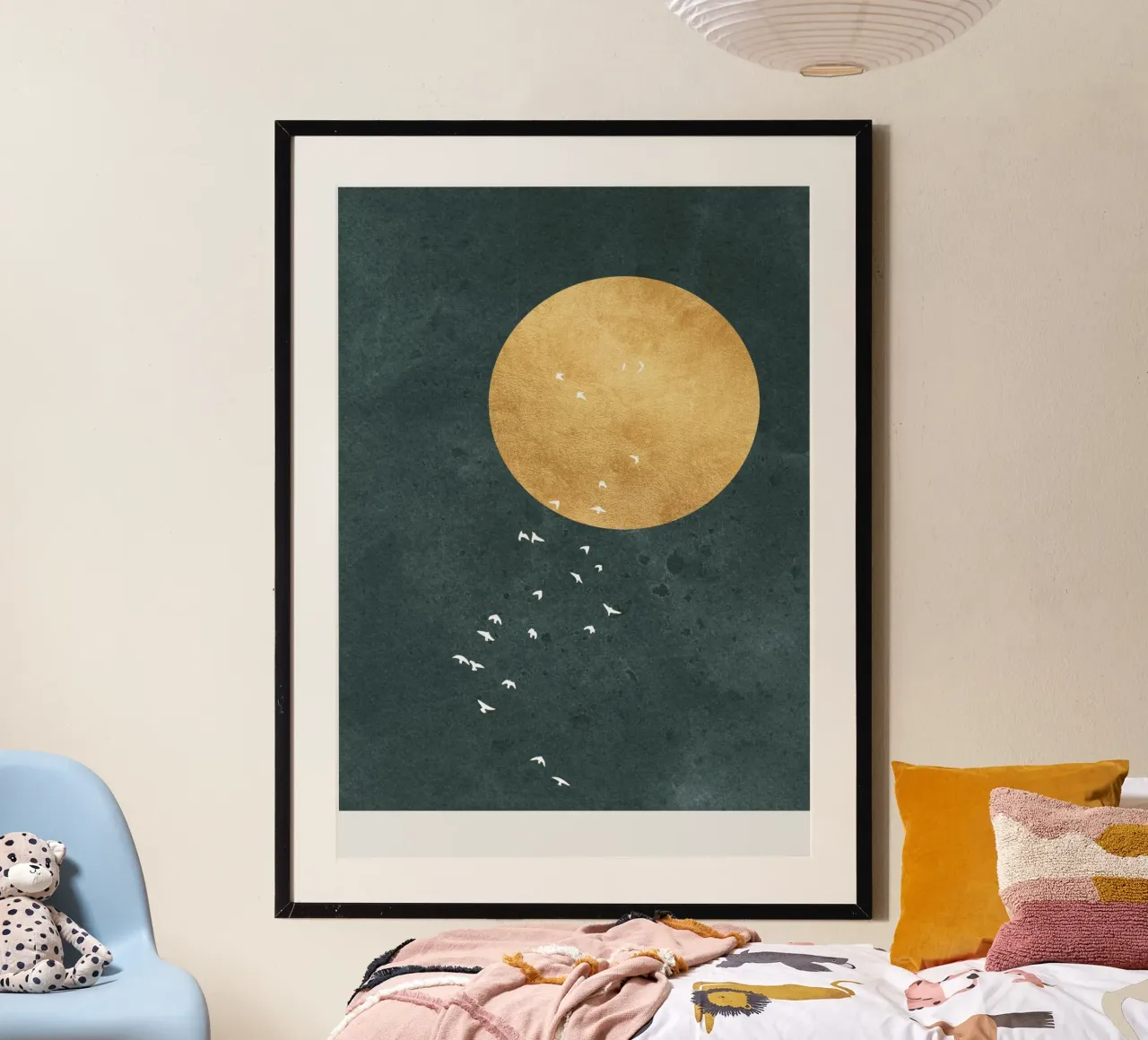 birds on the moon poster con telaio in alluminio da vintageshop