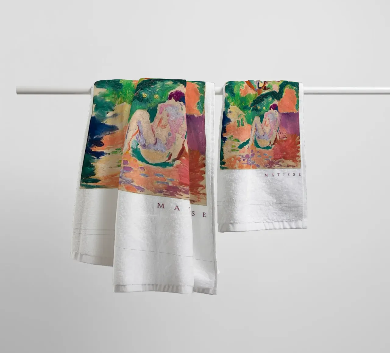 nackt in der Mitte des Waldes Handtuch von sazkia art