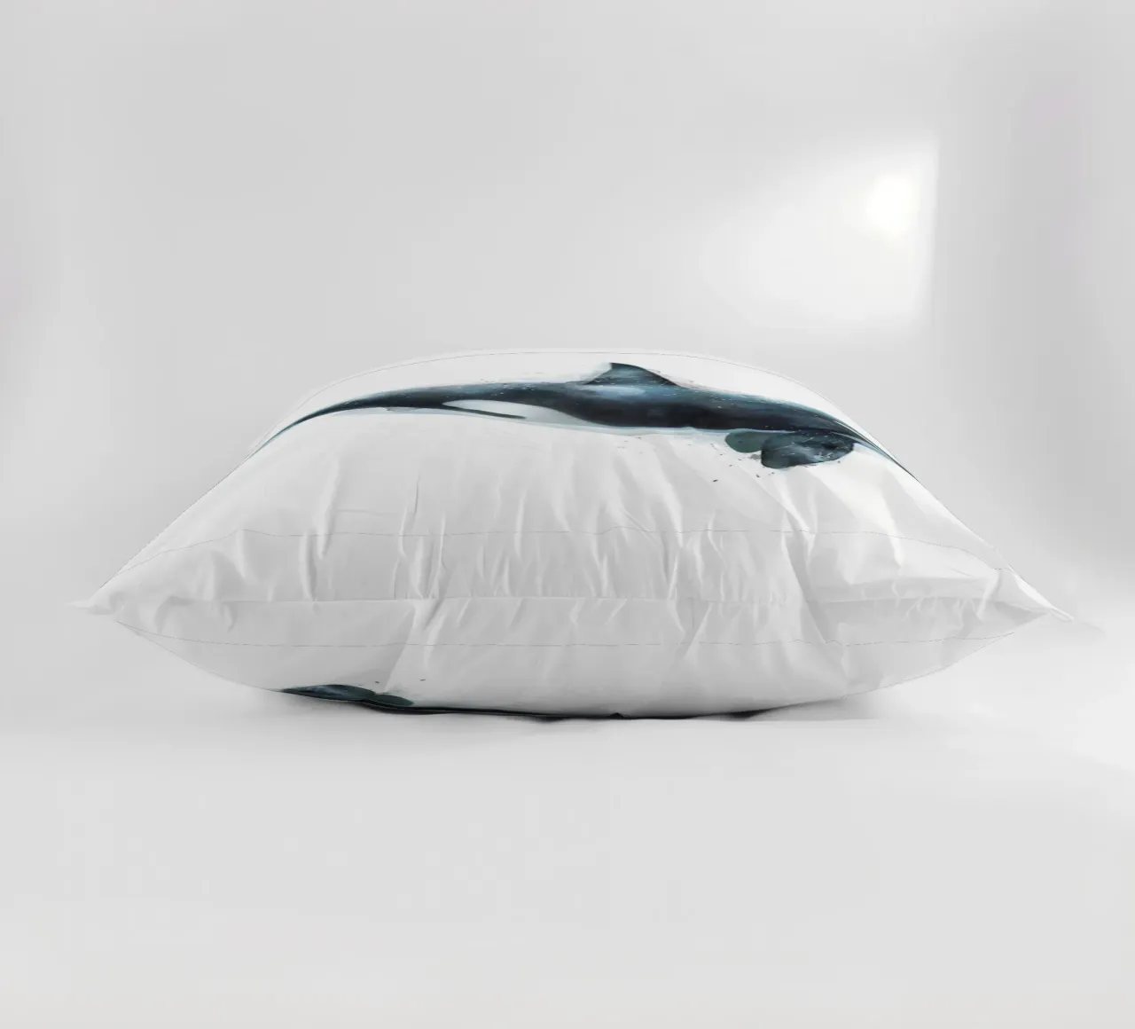 L'Orca cuscino da Rachel Gallery