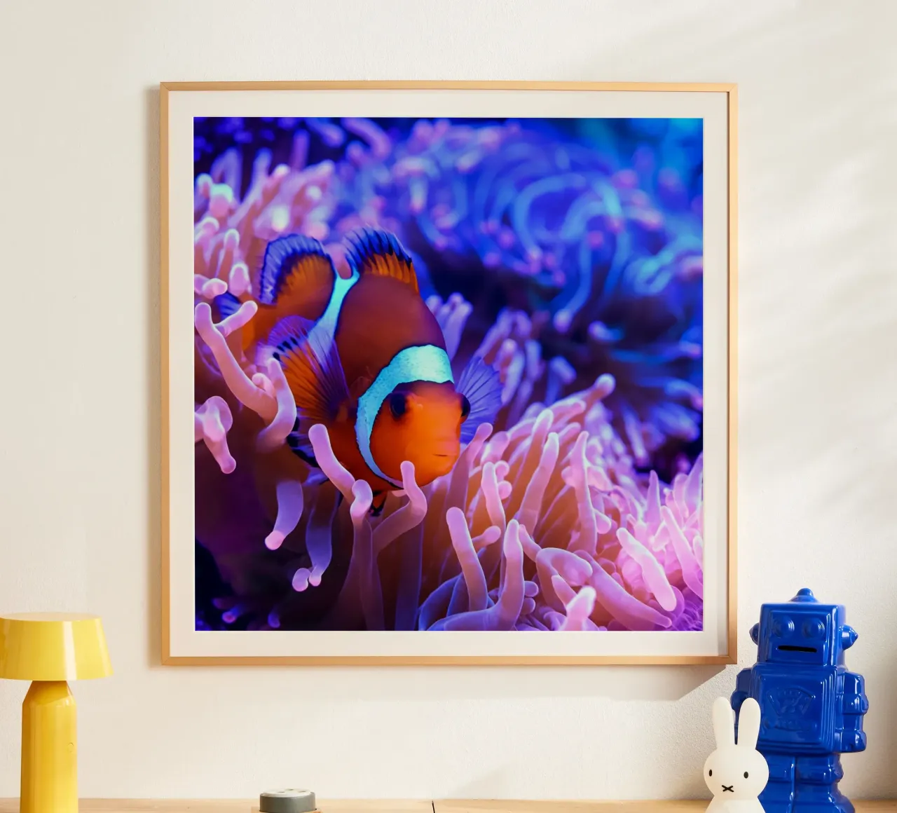 Das Flüstern des Ozeans Poster mit Kunststoffrahmen von PhotoVibe Decor
