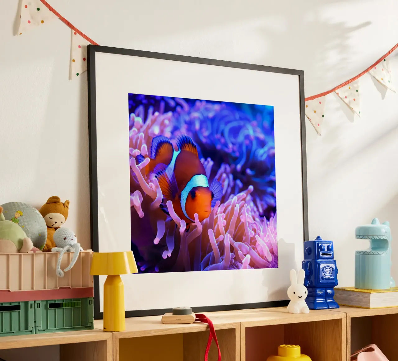 Das Flüstern des Ozeans Poster mit Kunststoffrahmen von PhotoVibe Decor