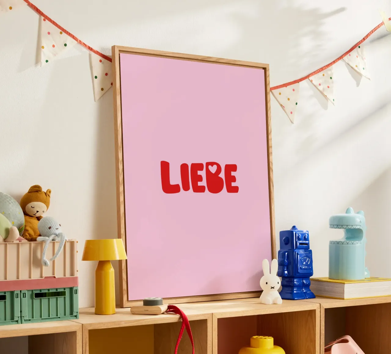 Liebe Love plexiglass da Attaboy Dsgn