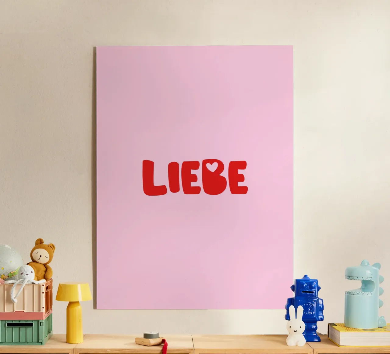 Liebe Love plexiglass da Attaboy Dsgn