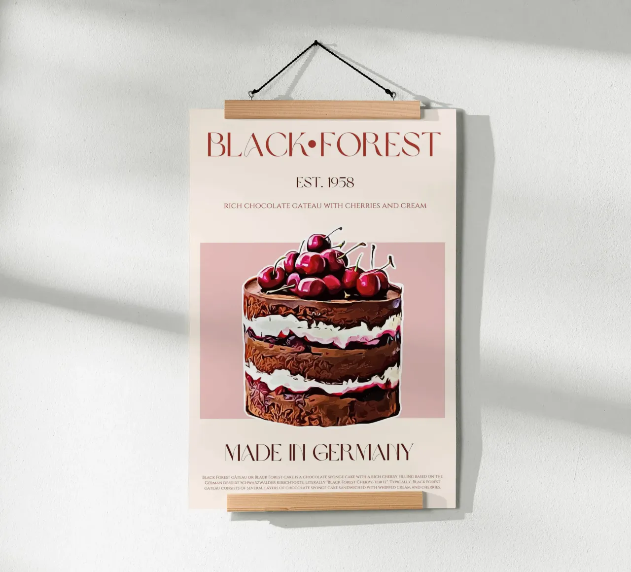 Stampa del Gateau della Foresta Nera poster con telaio in legno da KOKRPrints