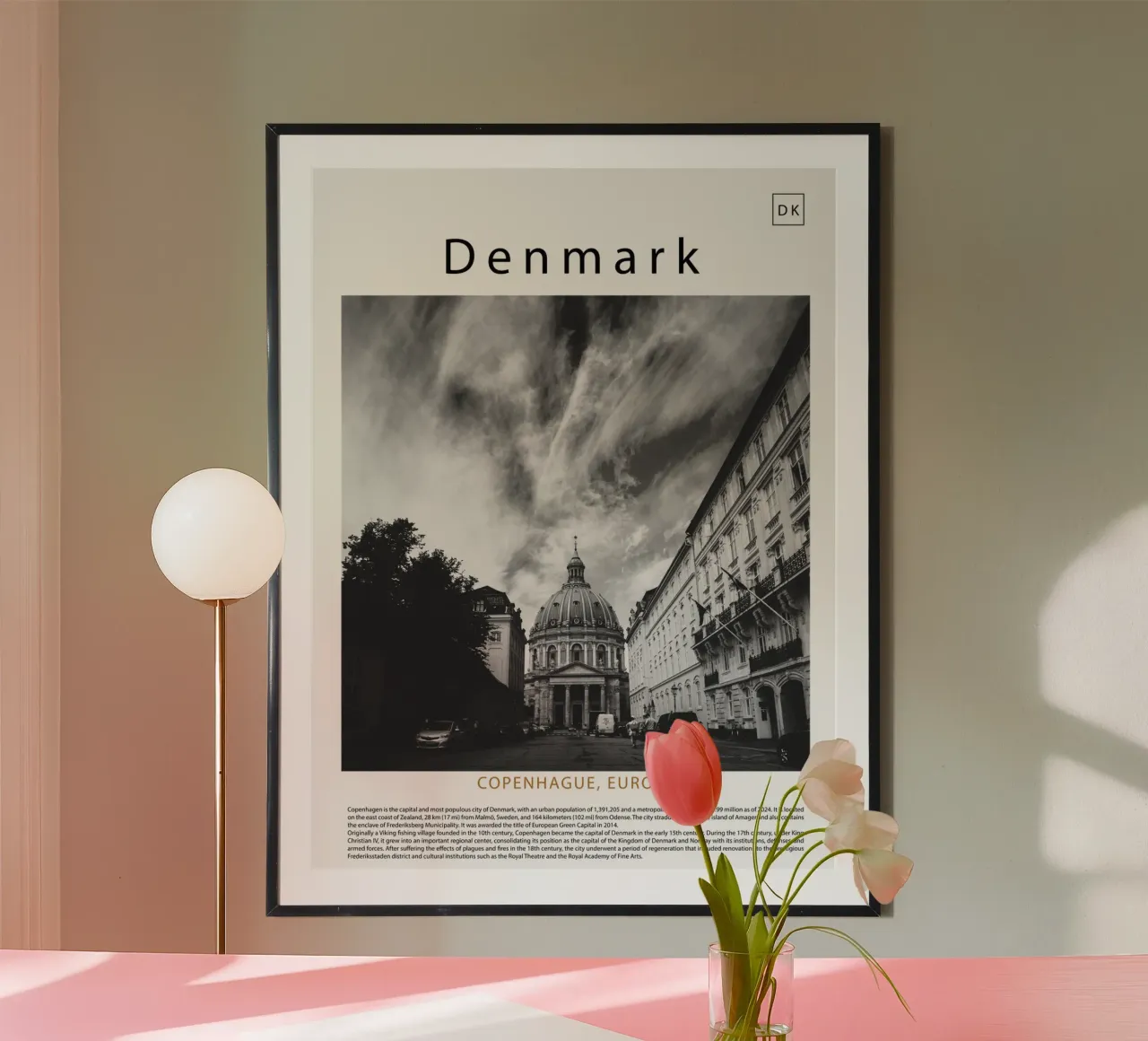 Arte murale a Copenaghen, Danimarca, Europa poster con telaio in plastica da ✈ world in frame