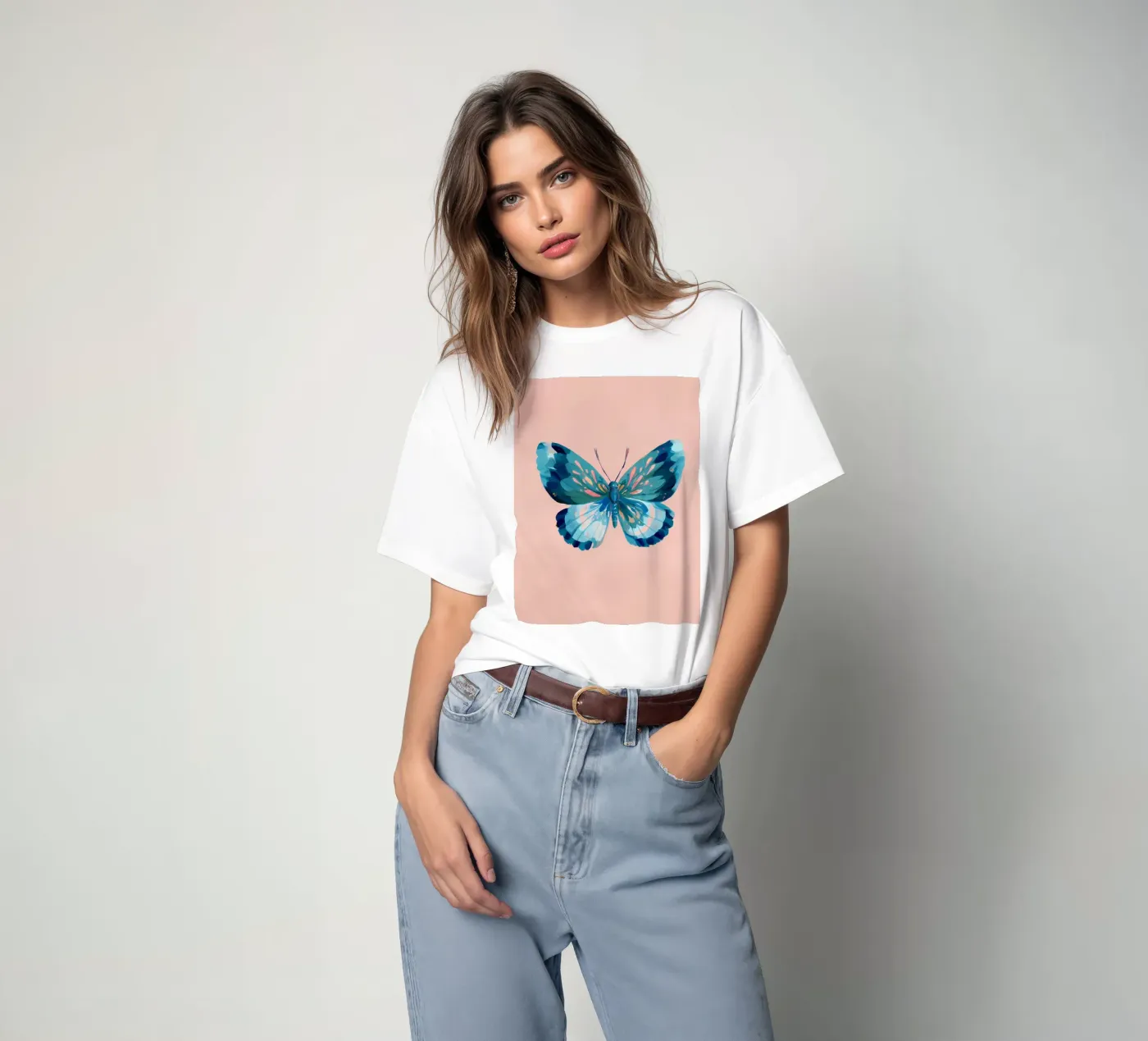 Farfalla blu t-shirt da IamHomeStudio