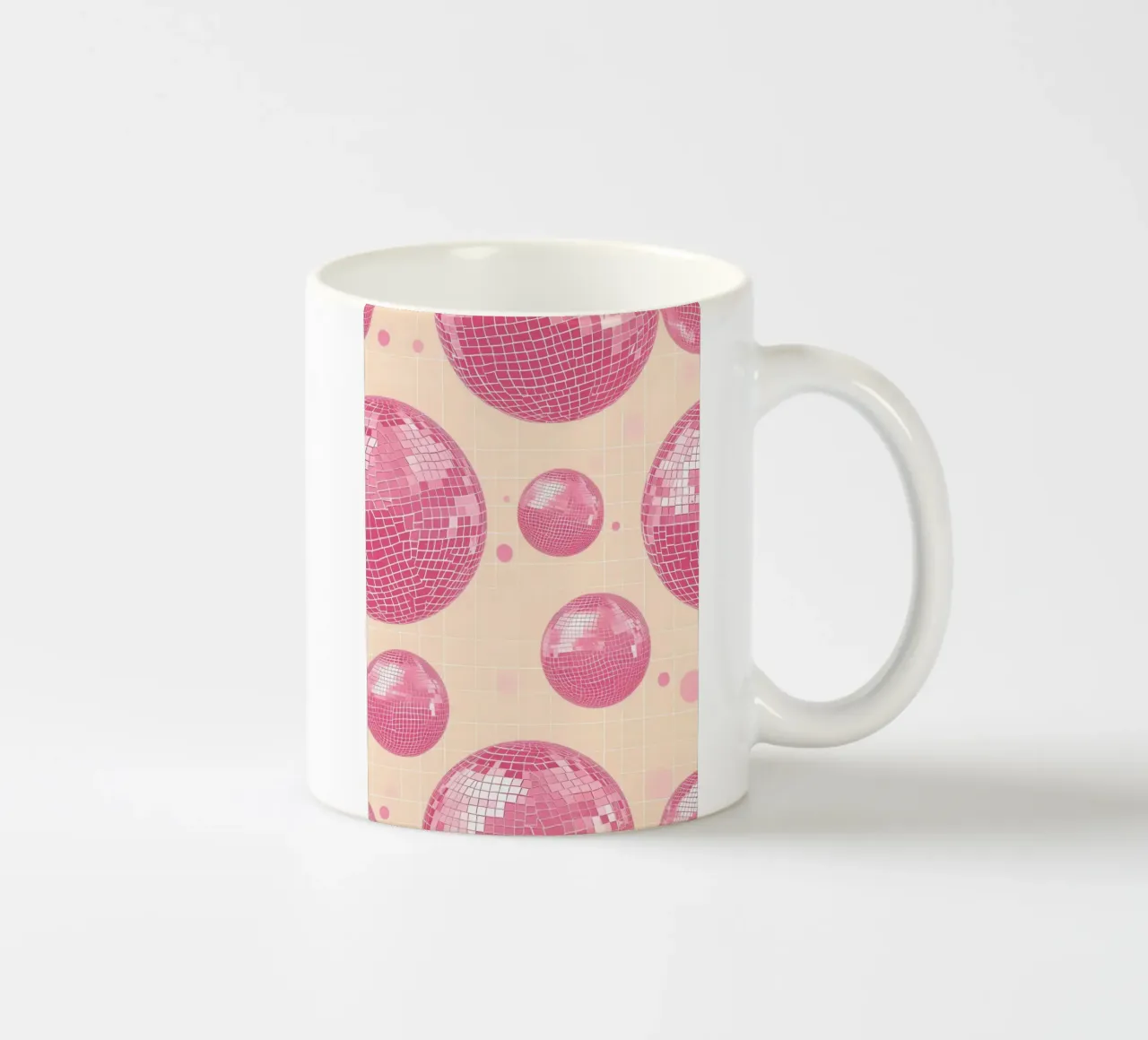 Rosa Disco-Kugel-Muster - Retro-ästhetischer Kunstdruck Keramik Tasse von homdeco