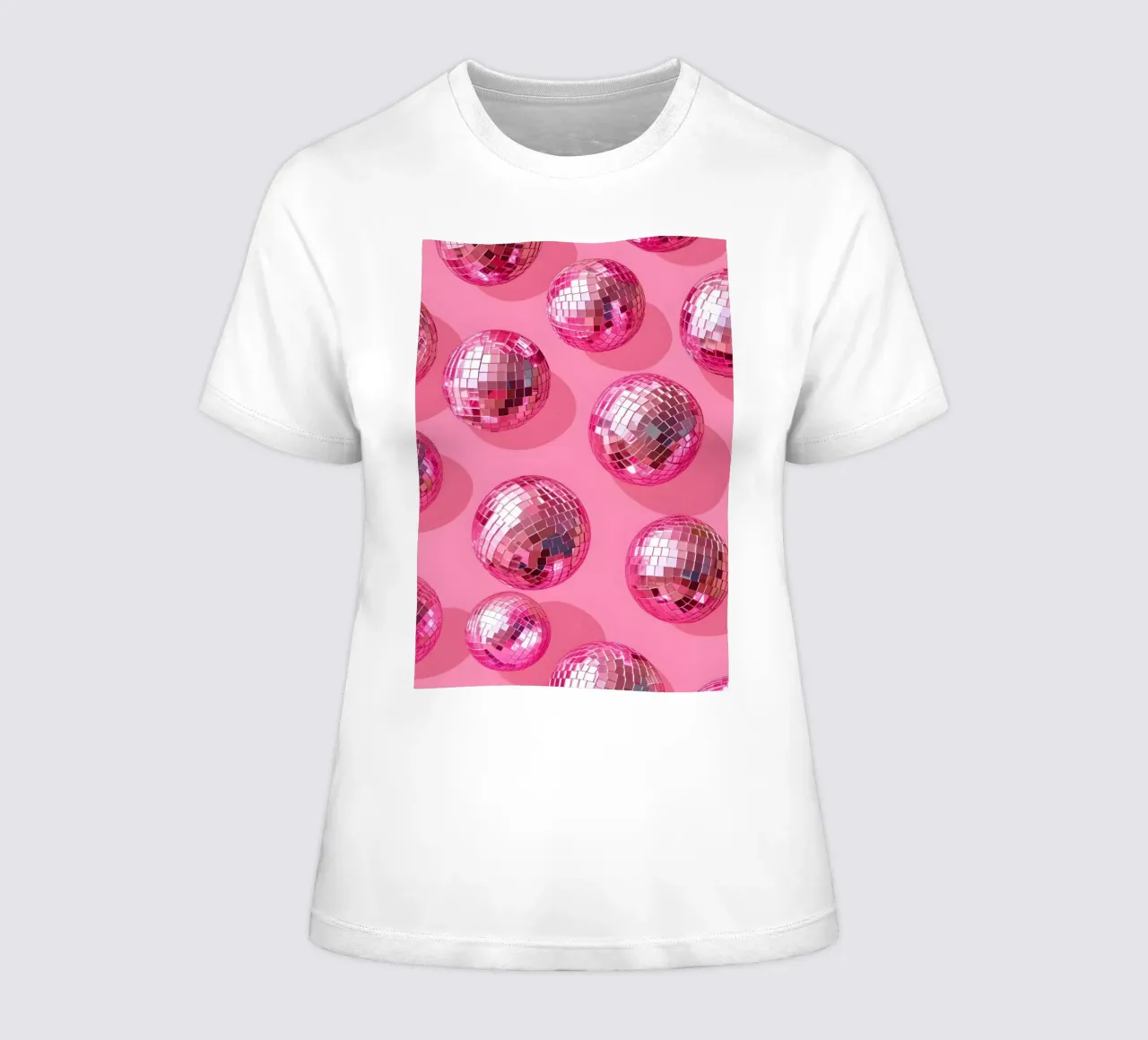 Heißer rosa Disco-Ball Delight - Retro Party Vibes Frauen T-Shirt von homdeco