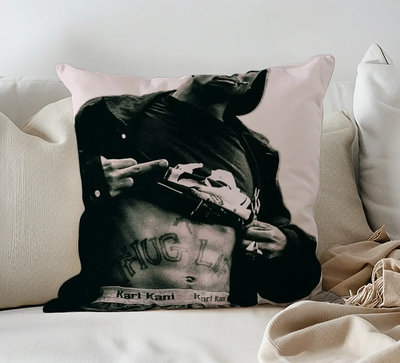 This is Tupac cuscino da Lembayung art