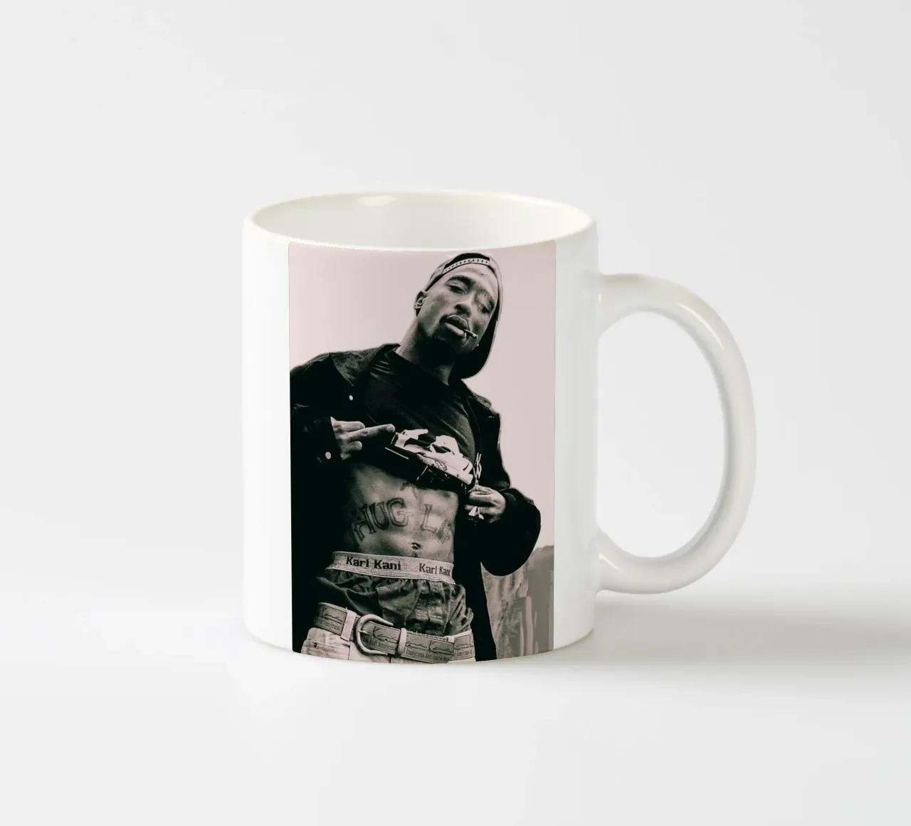 This is Tupac tazza in ceramica da Lembayung art