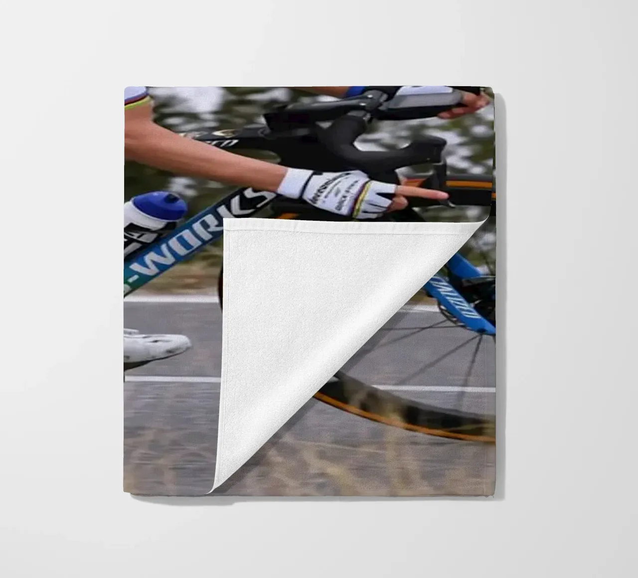 Julian Alaphilippe velocista telo mare da Goodshops