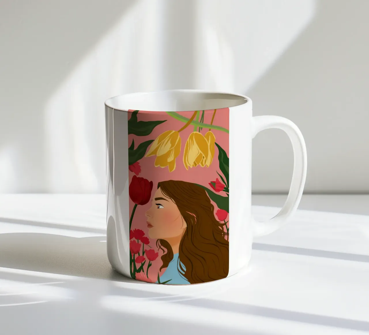 Un momento con un tulipano tazza in ceramica da Ink Pulse