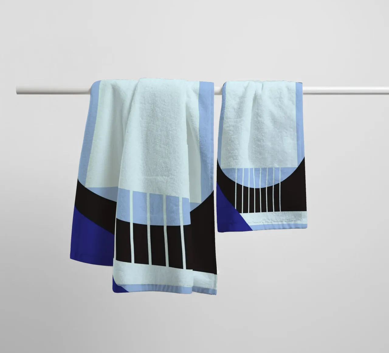 Bauhaus Geometry - Composición abstracta azul toalla de baño de Studio Vibe