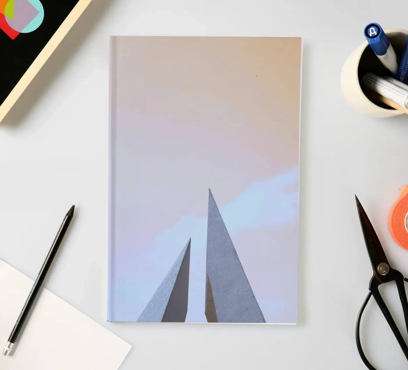 minimalist sharp angles notebook by Histrol
