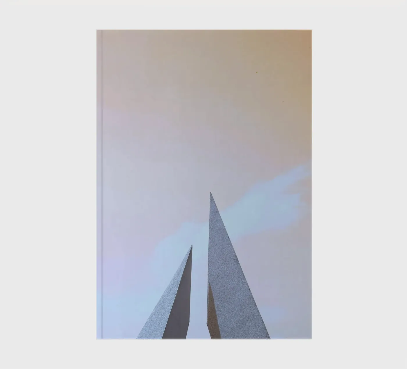 minimalist sharp angles notebook by Histrol