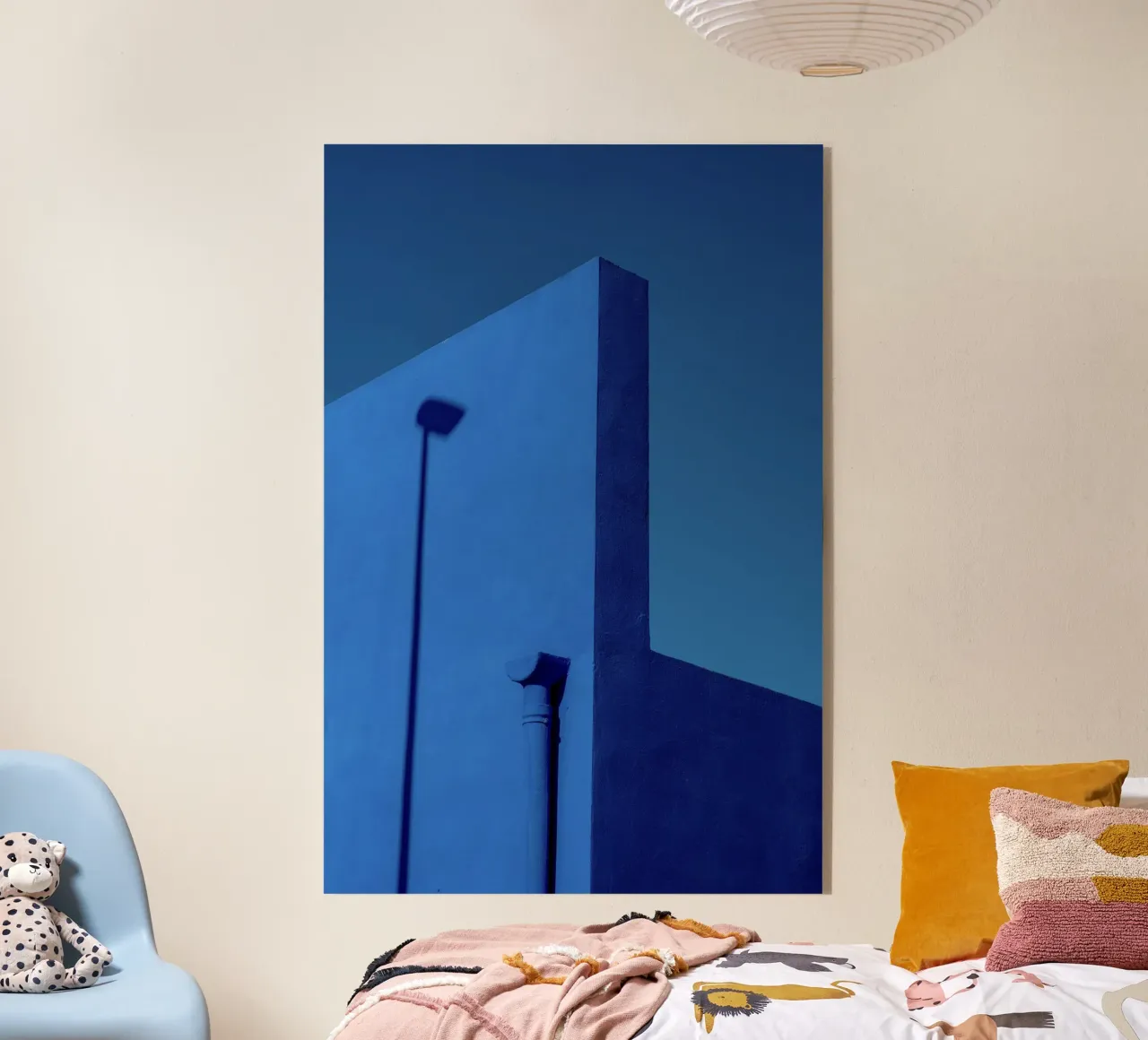 minimal blue wall plexiglass da prindy