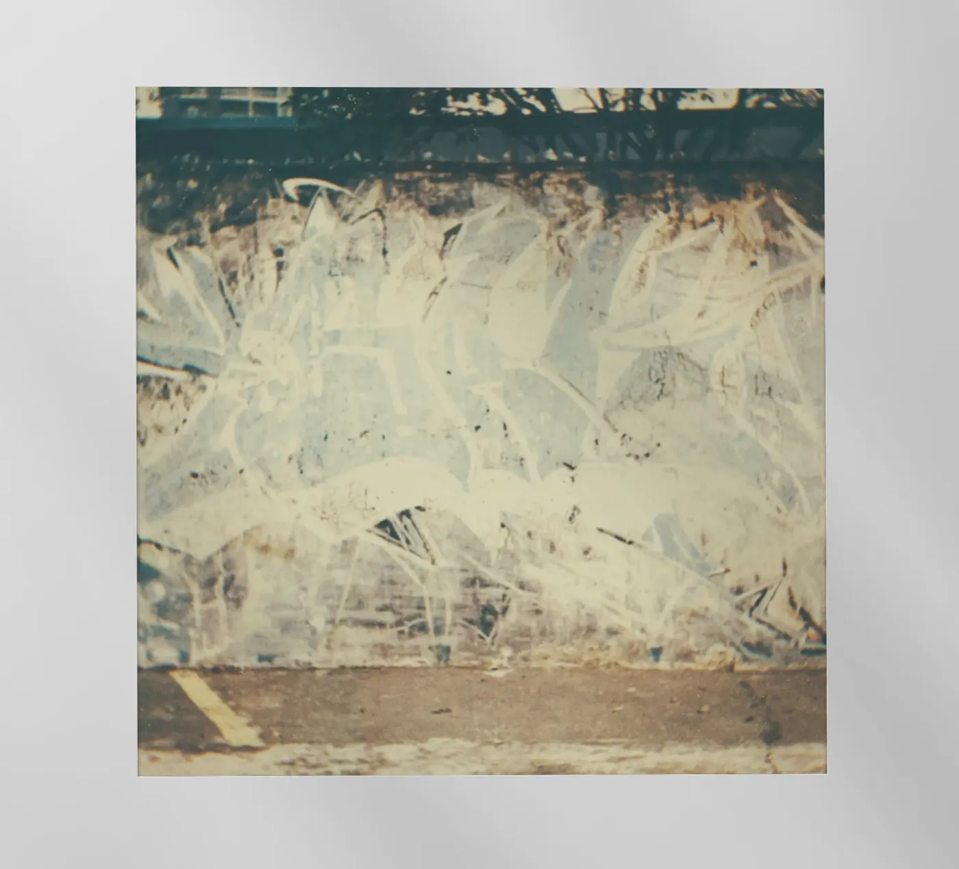 expression decay backlit folie van prindy